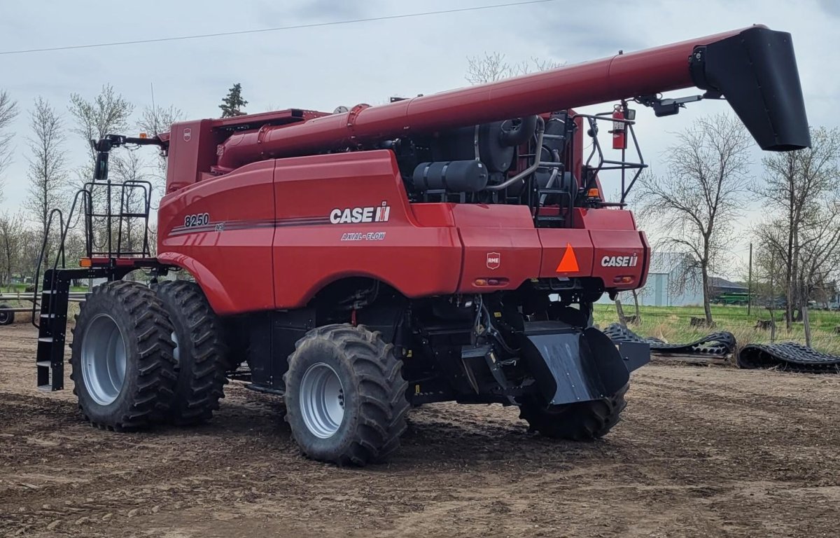 2021 Case 8250 Combine