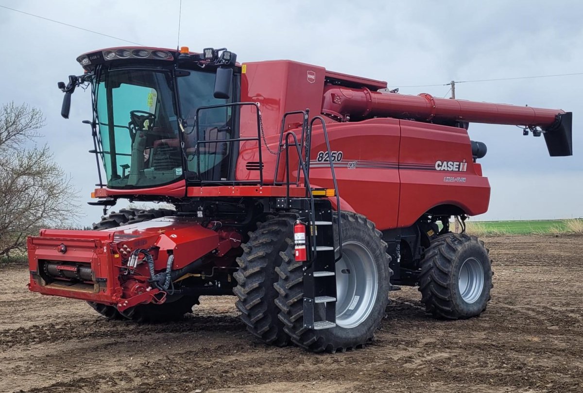 2021 Case 8250 Combine