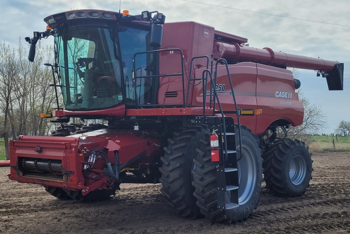 2021 Case 8250 Combine