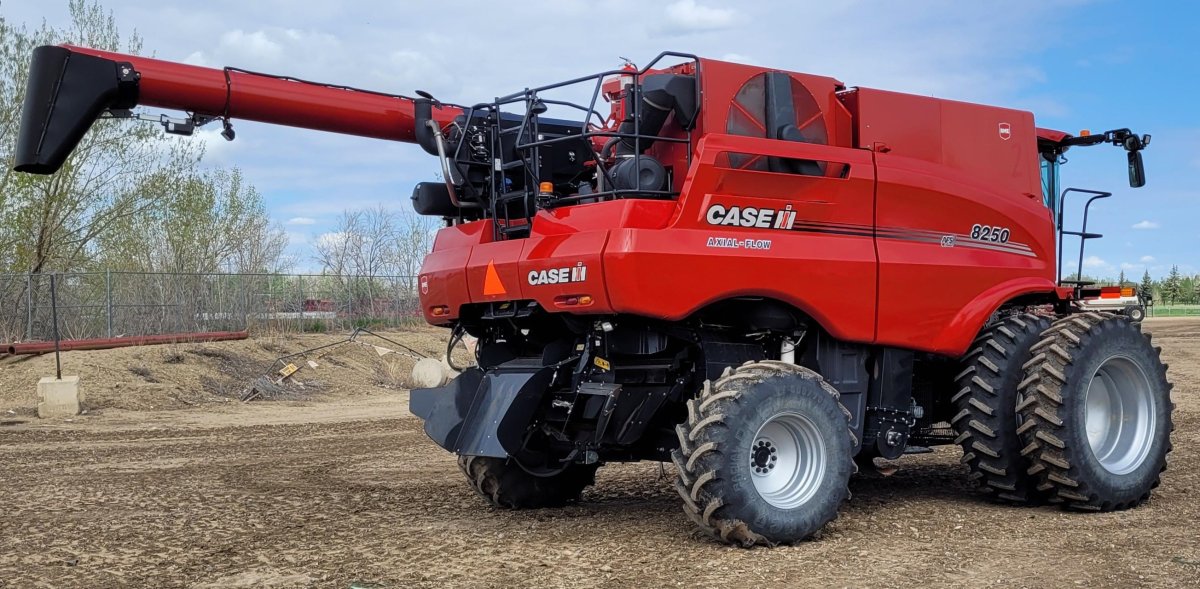 2021 Case 8250 Combine
