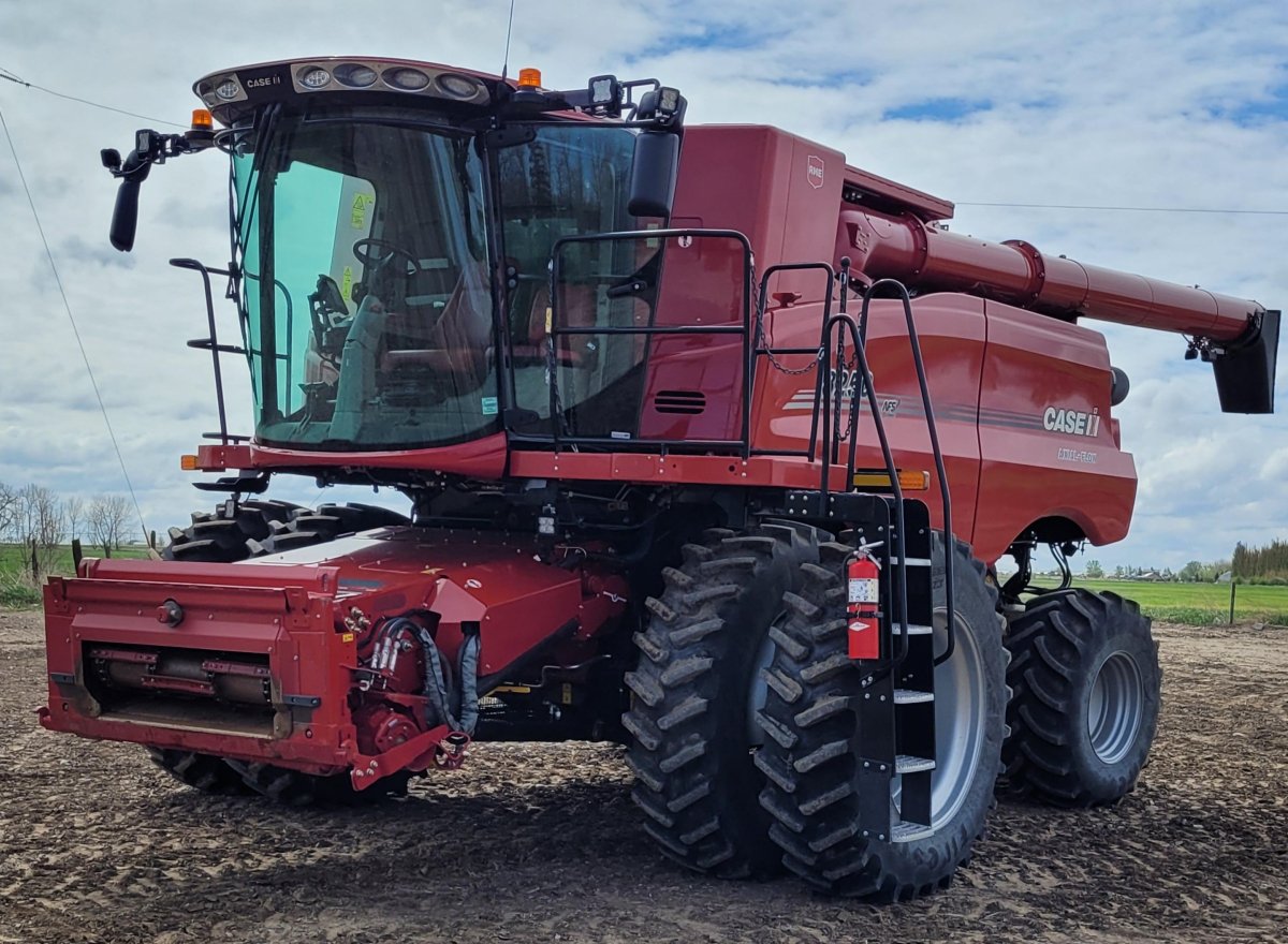 2021 Case 8250 Combine