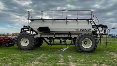 2015 Bourgault 3320-86 Seeding Tool