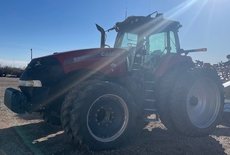 2015 Case MAG340 Tractor