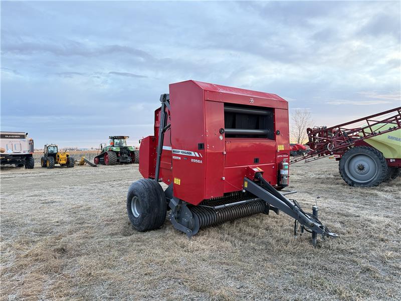 2017 Massey Ferguson 2956 Baler/Round