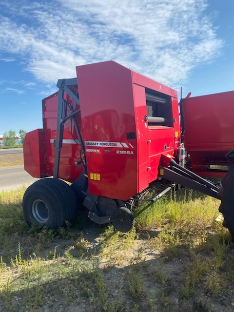 2017 Massey Ferguson 2956 Baler/Round