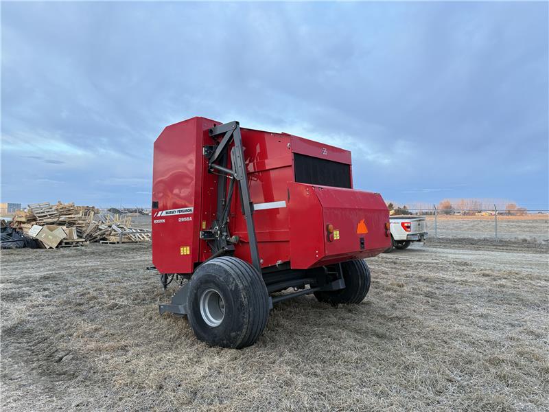 2017 Massey Ferguson 2956 Baler/Round