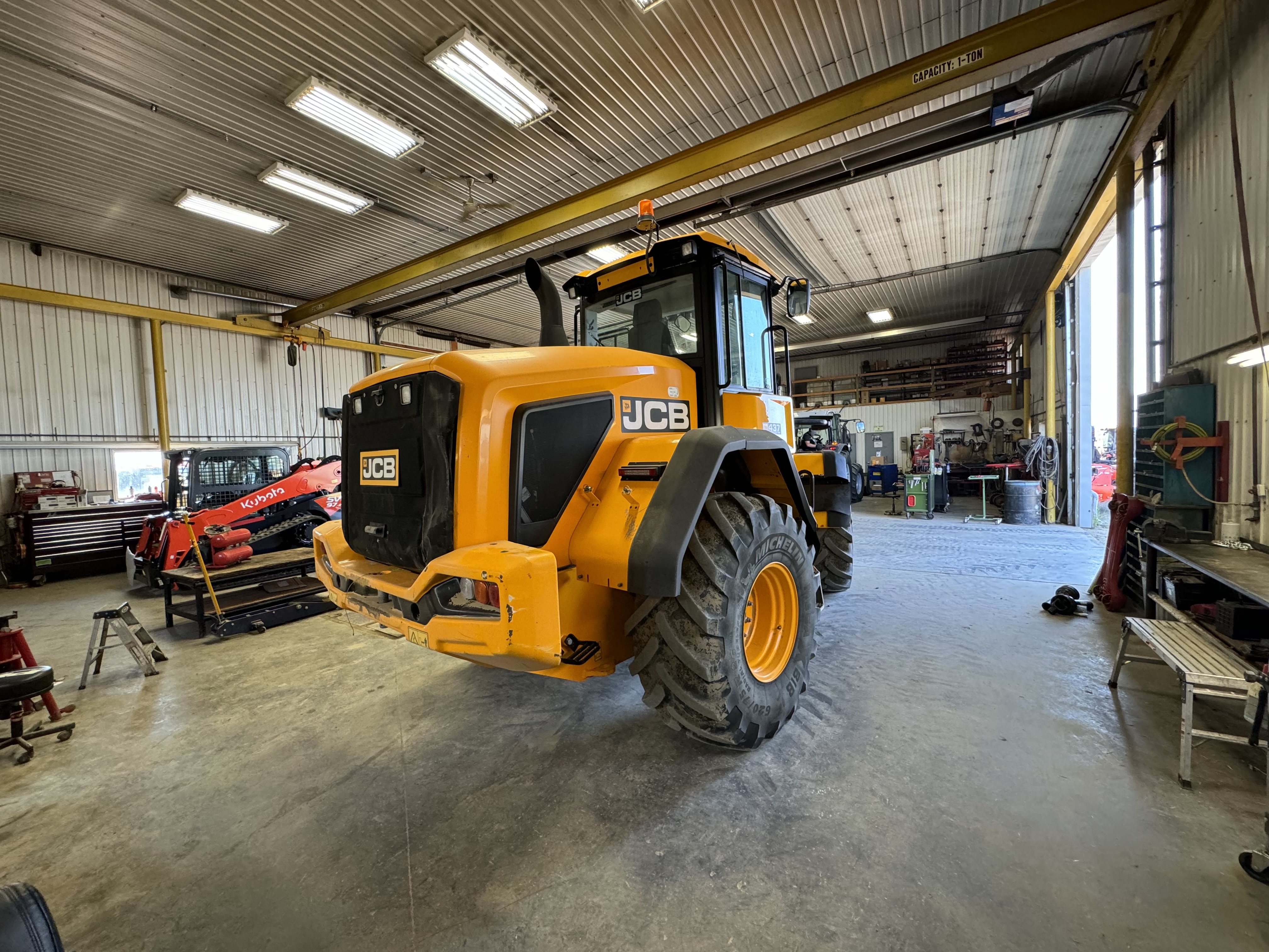 2020 JCB 437 Wheel Loader