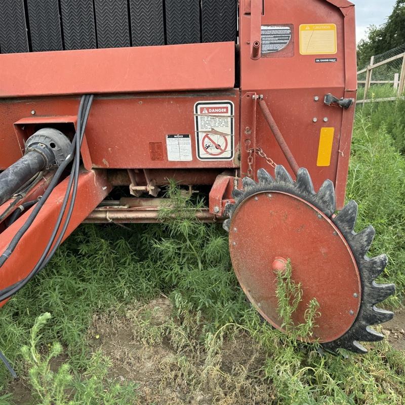 AGCO Hesston 560 Baler/Round