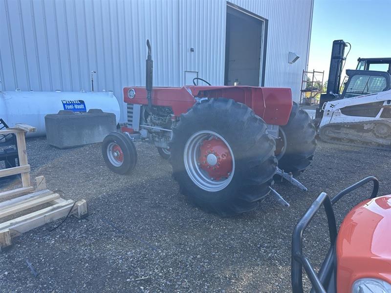 1969 Massey Ferguson 165 Tractor