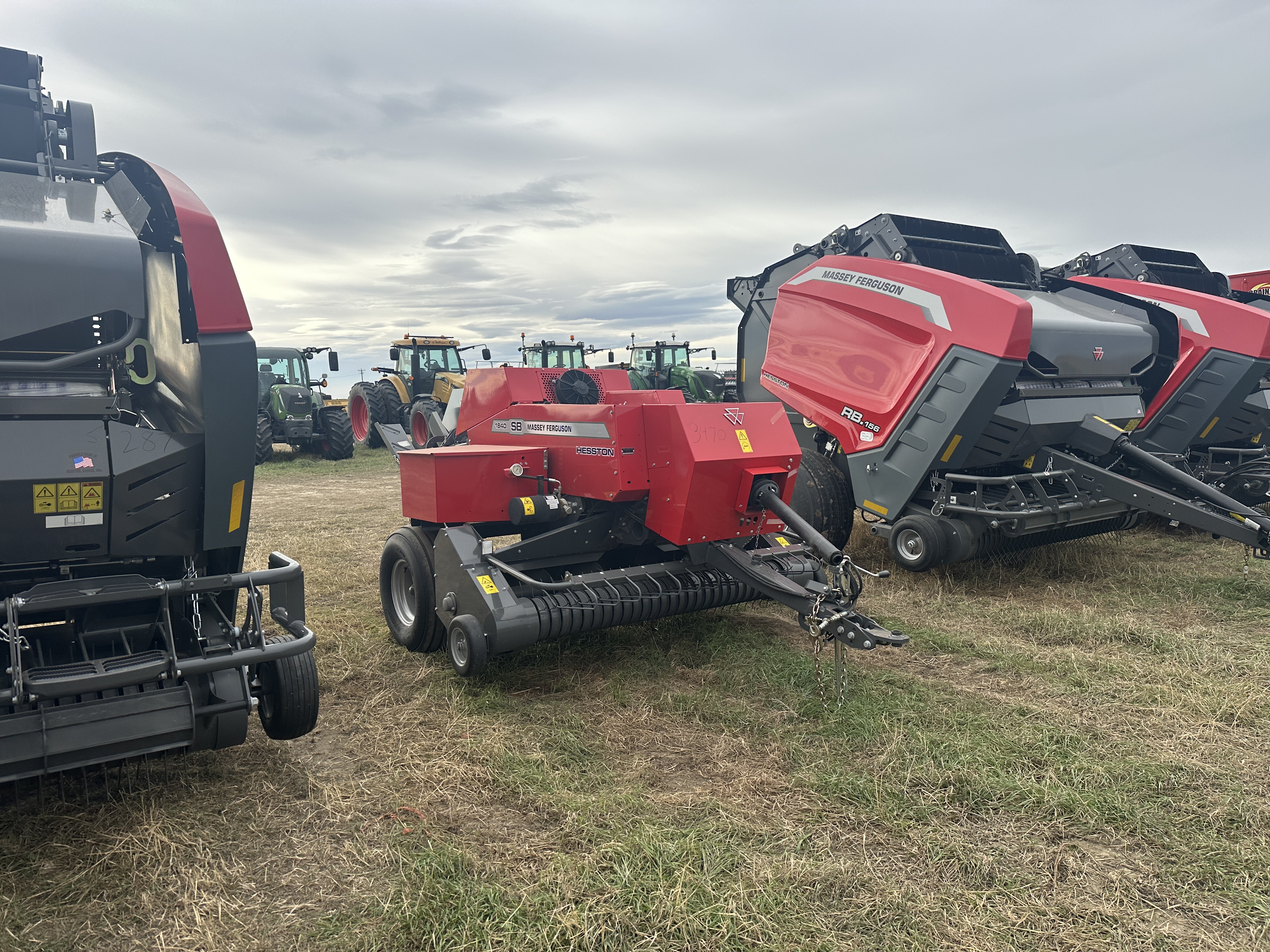 Massey Ferguson 1840 Baler/Square