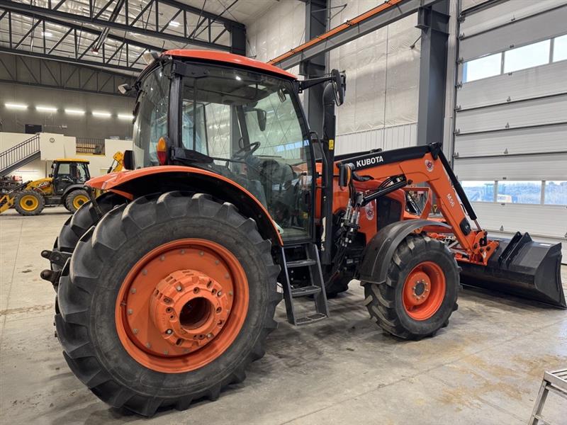 2015 Kubota M135 Tractor