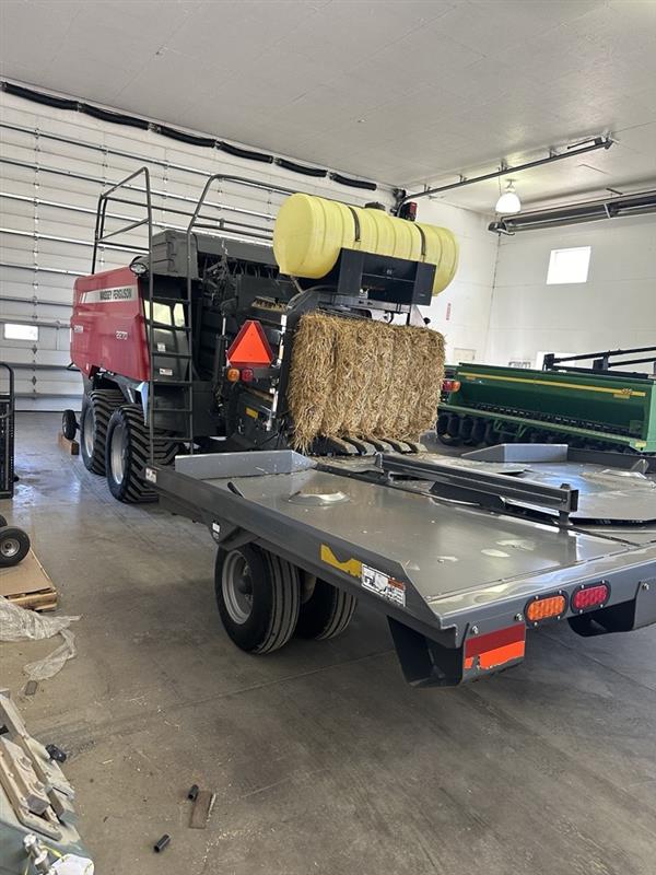 Massey Ferguson 2270 Baler/Square