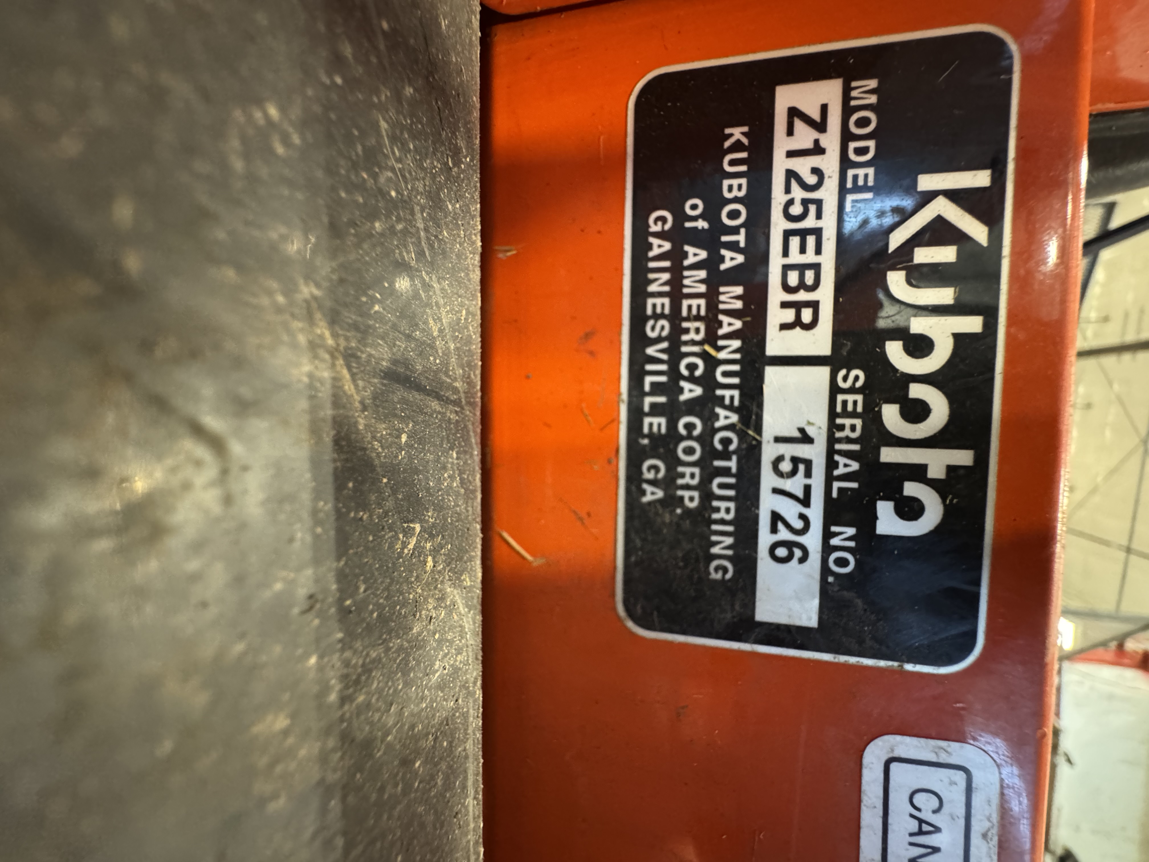 2018 Kubota Z125E Mower/Zero Turn