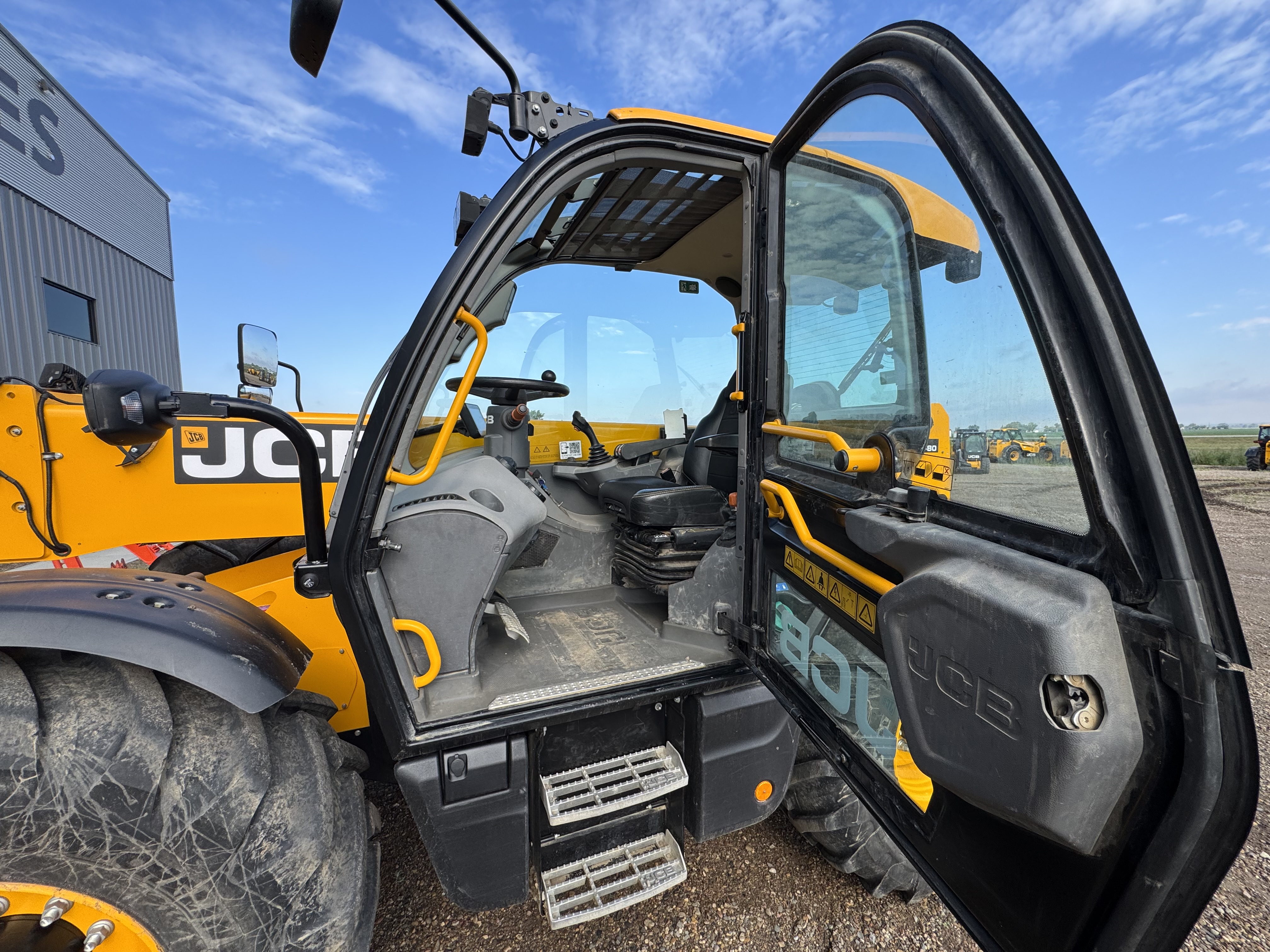 2024 JCB 560-80 TeleHandler