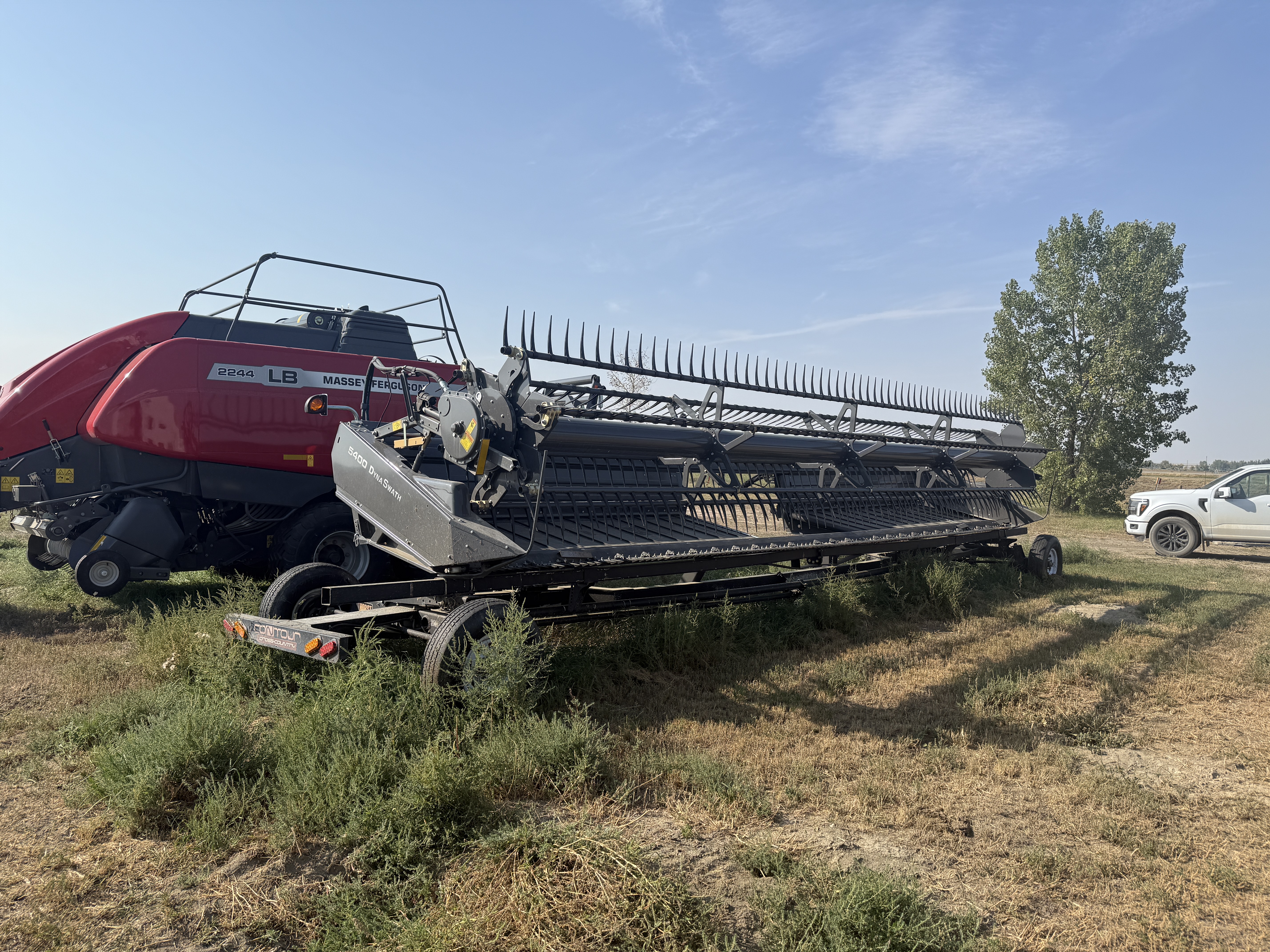 2024 Massey Ferguson 5400 Header Draper