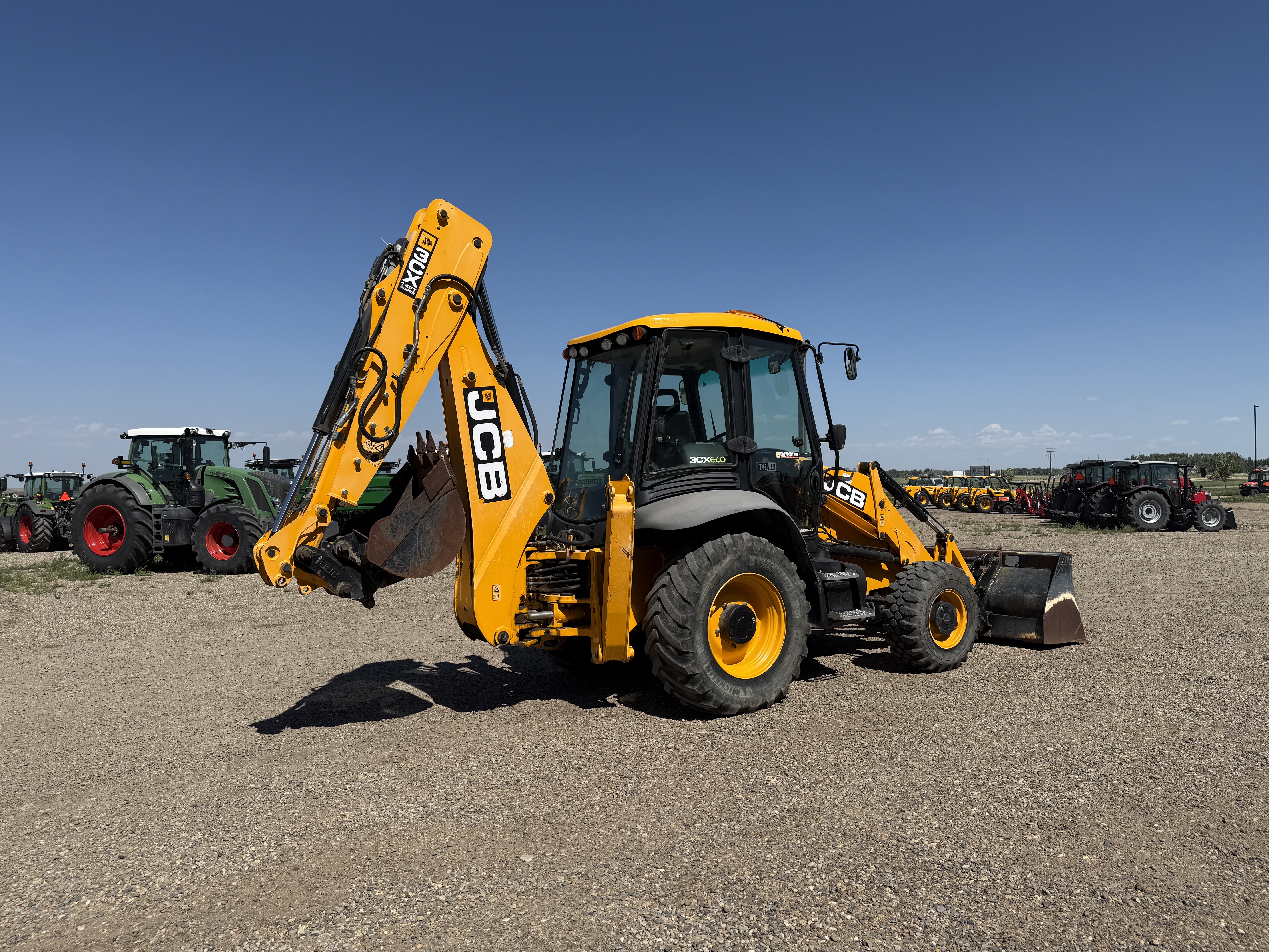 2019 JCB 3CX Tractor Loader Backhoe