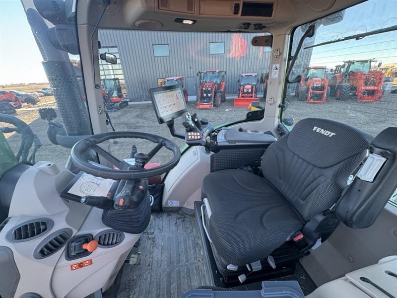 2021 Fendt 724 Gen6 Tractor