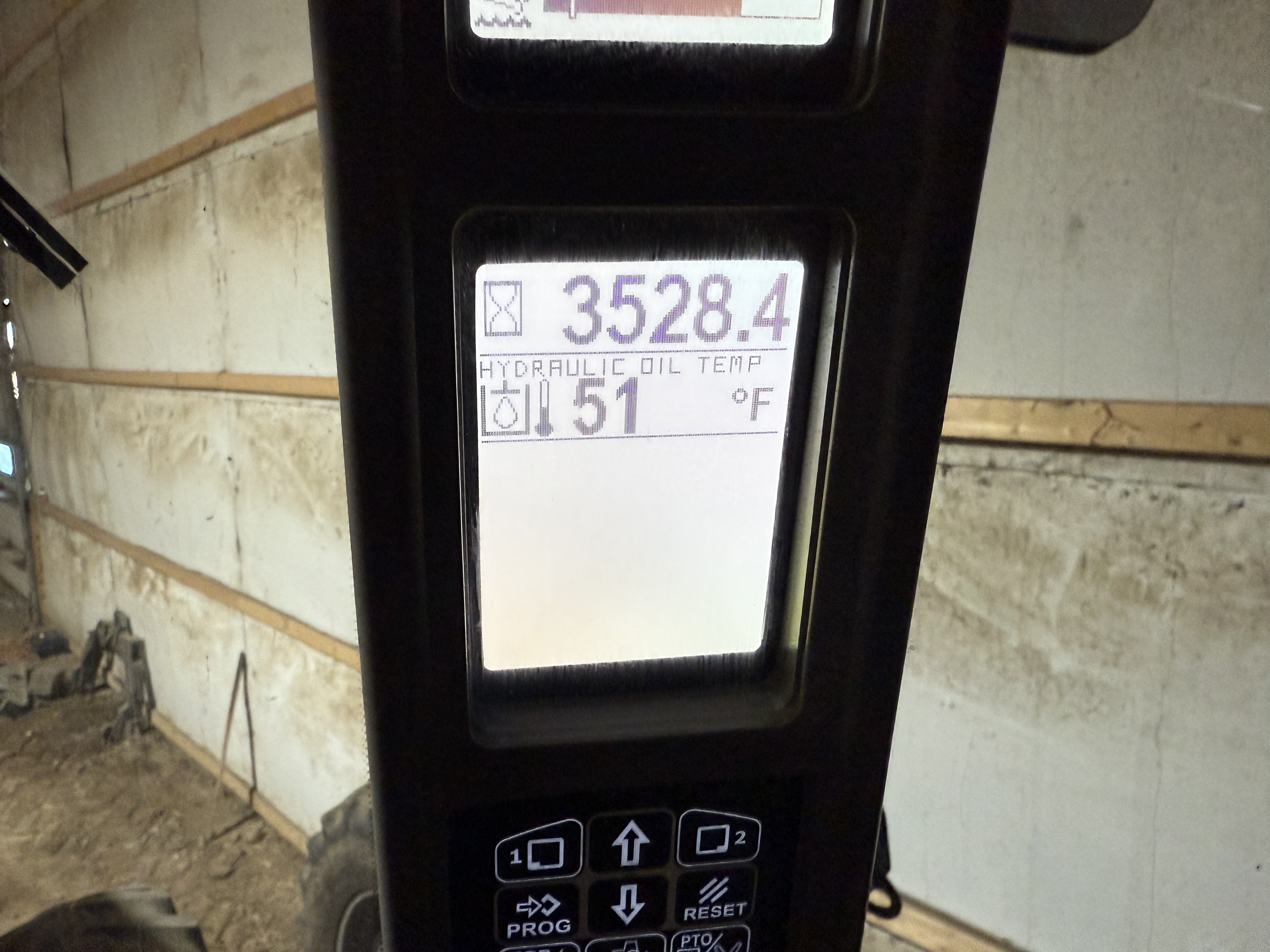 Case Magnum 340 Tractor