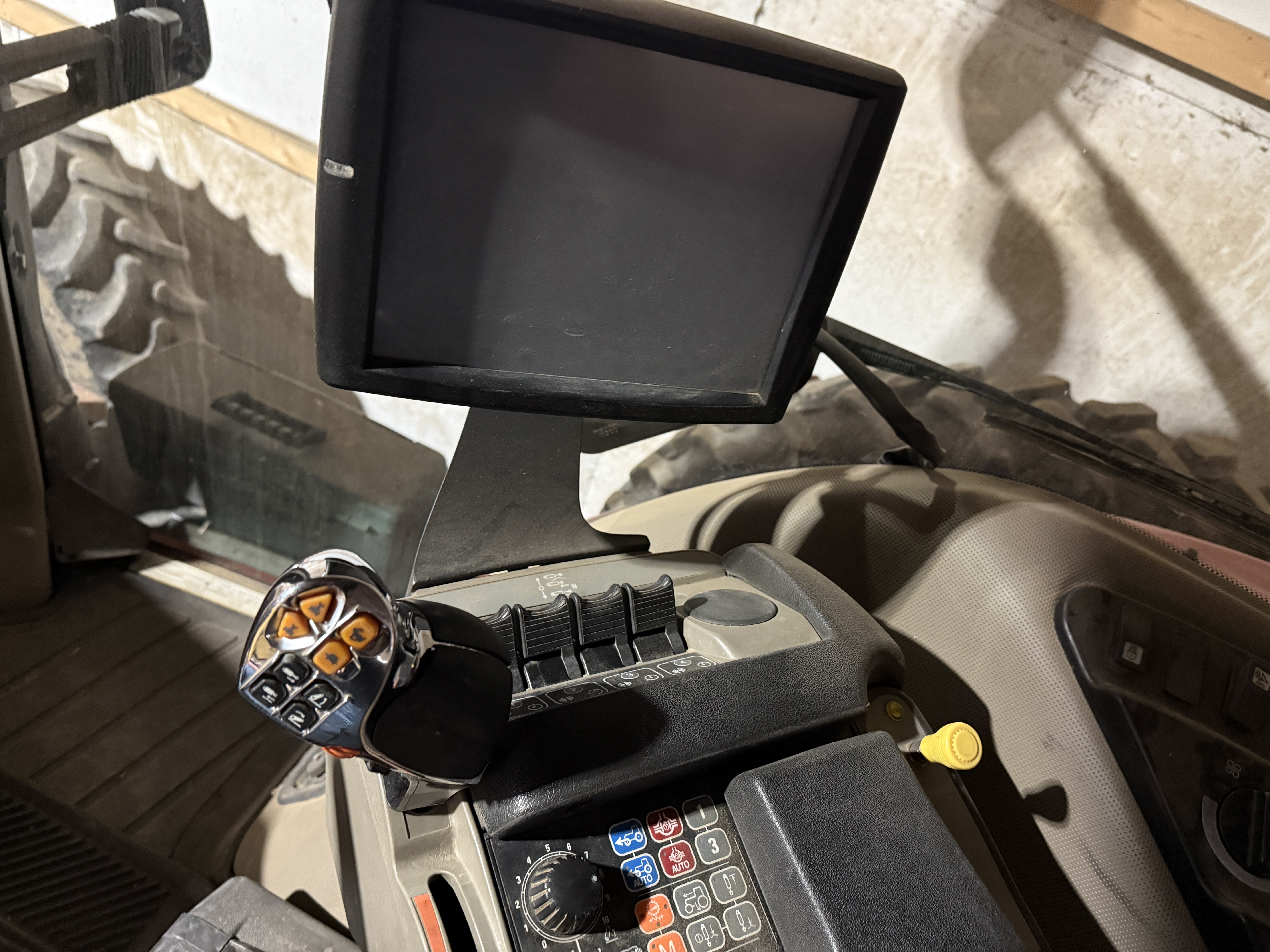 Case Magnum 340 Tractor