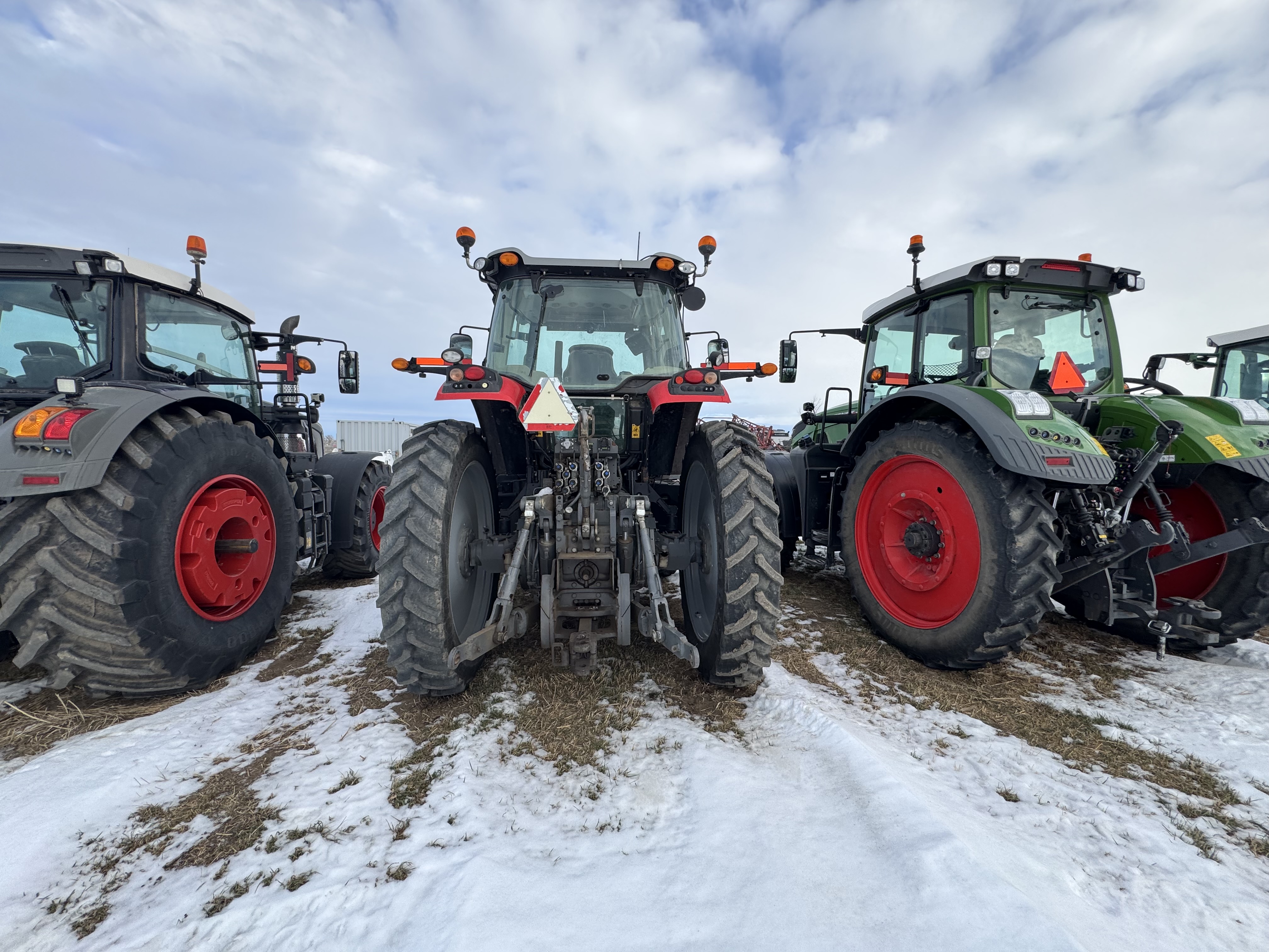 2009 Massey Ferguson 8680 Tractor