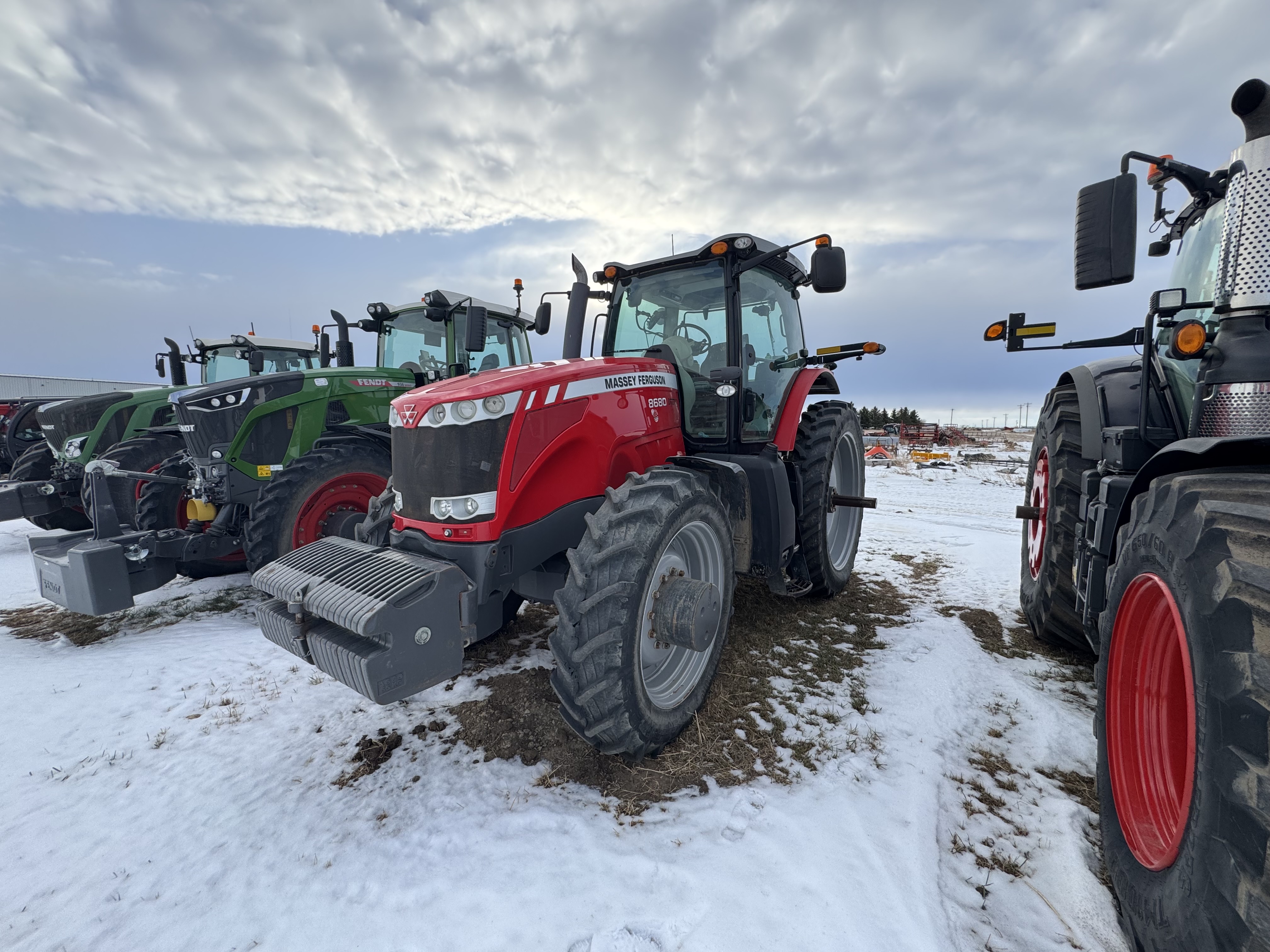 2009 Massey Ferguson 8680 Tractor