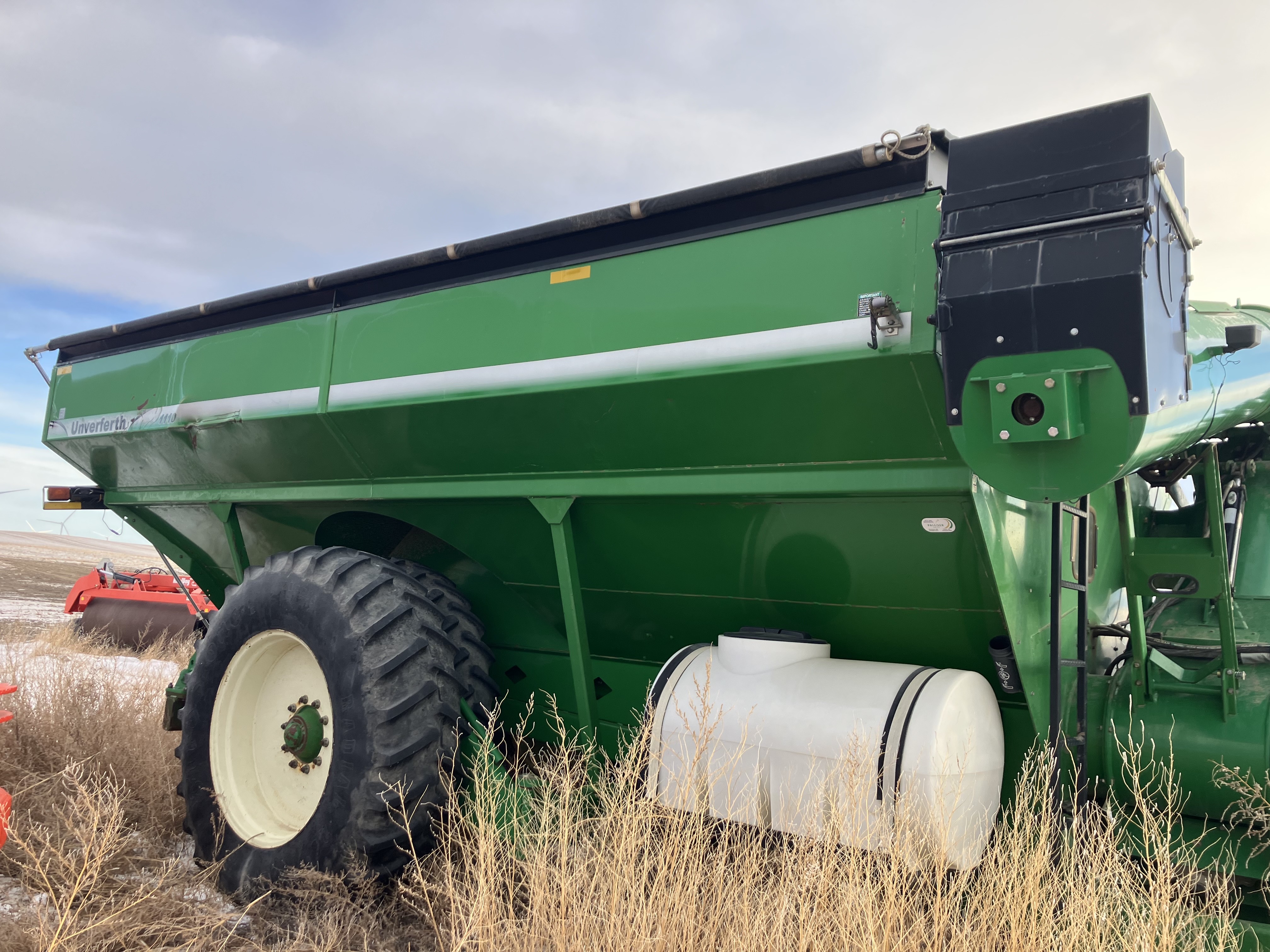 Unverferth 1100 Grain Cart