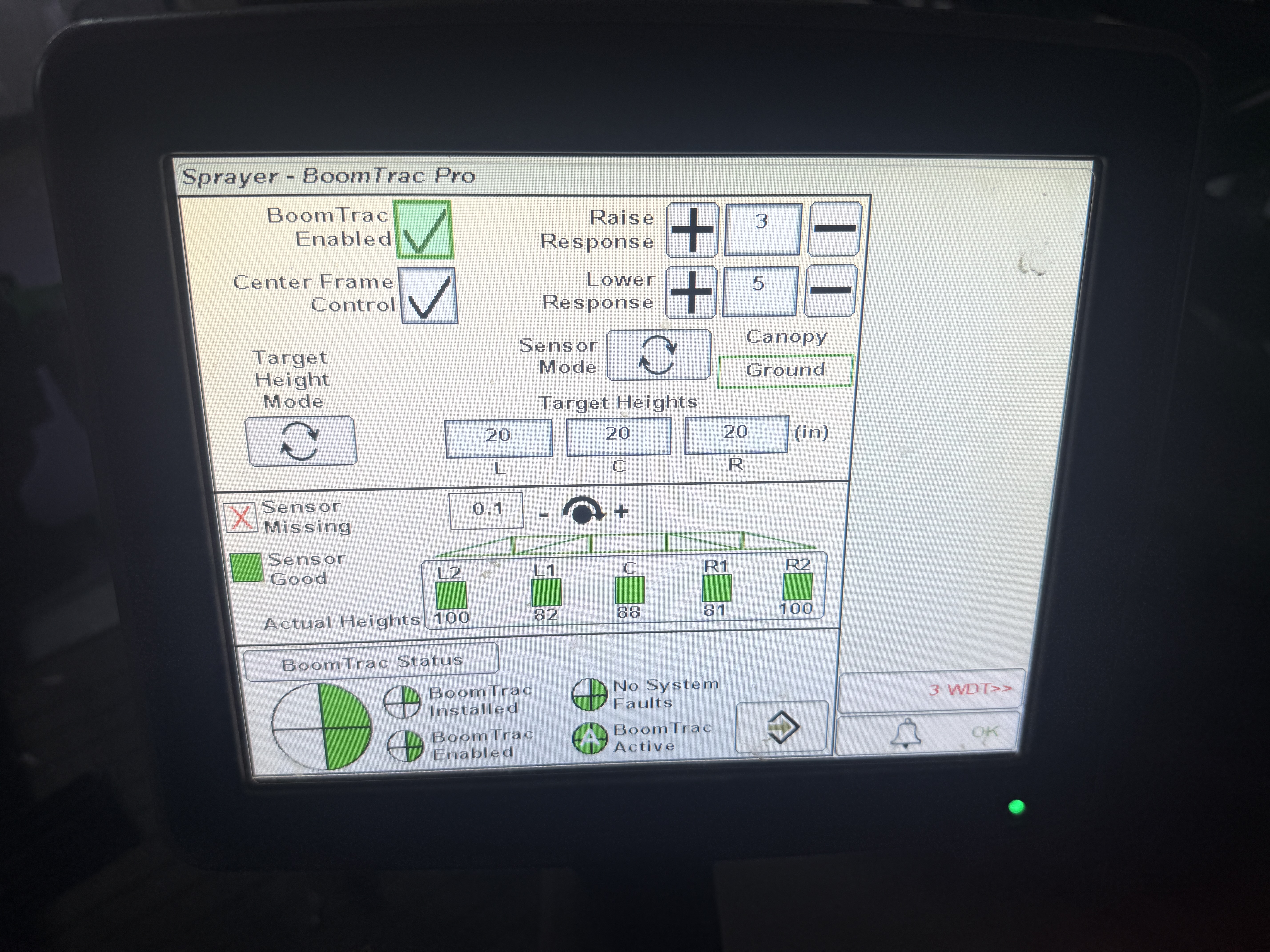 2017 John Deere R4045 Sprayer/High Clearance