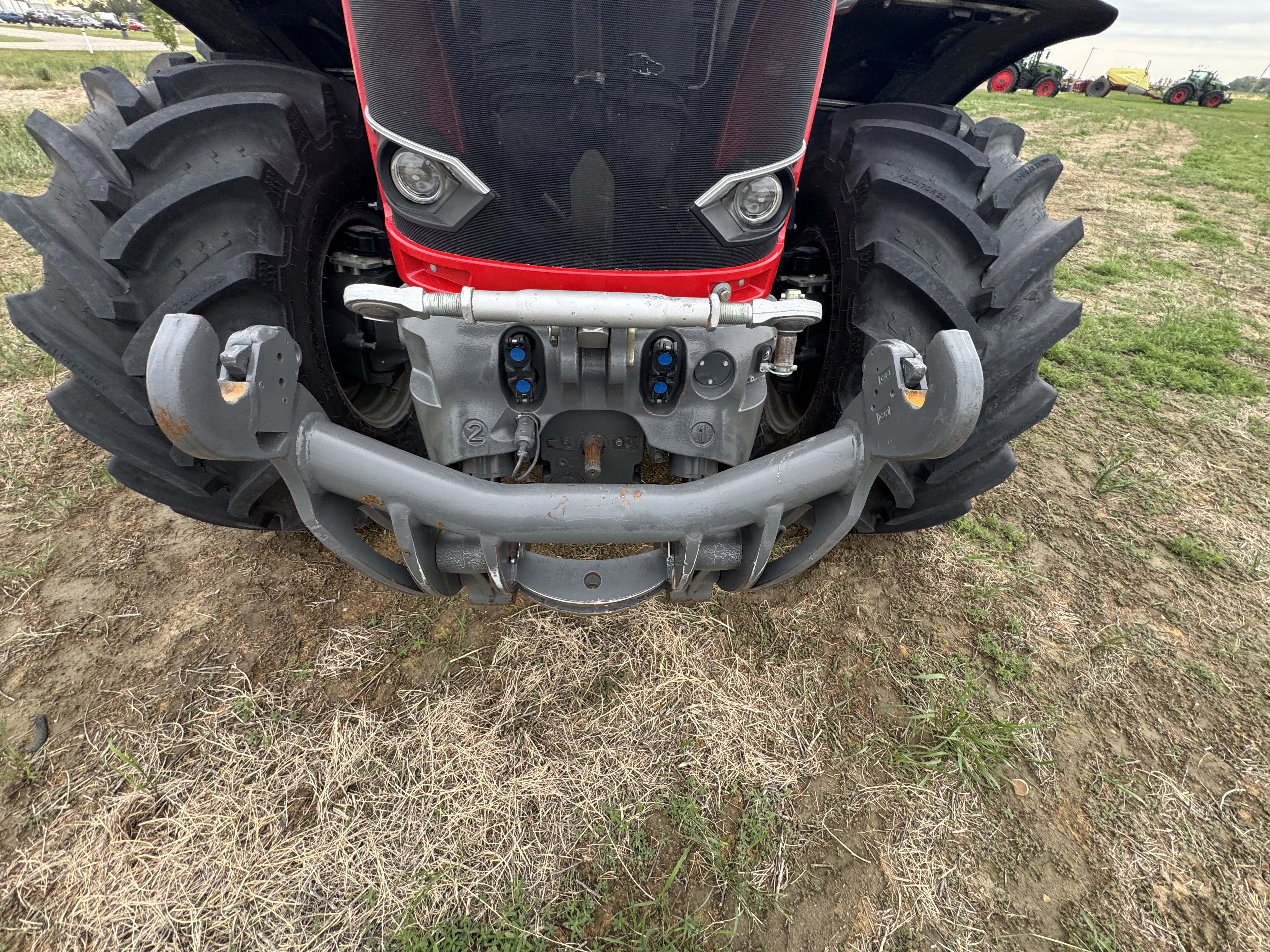 2018 Massey Ferguson 8727 Tractor