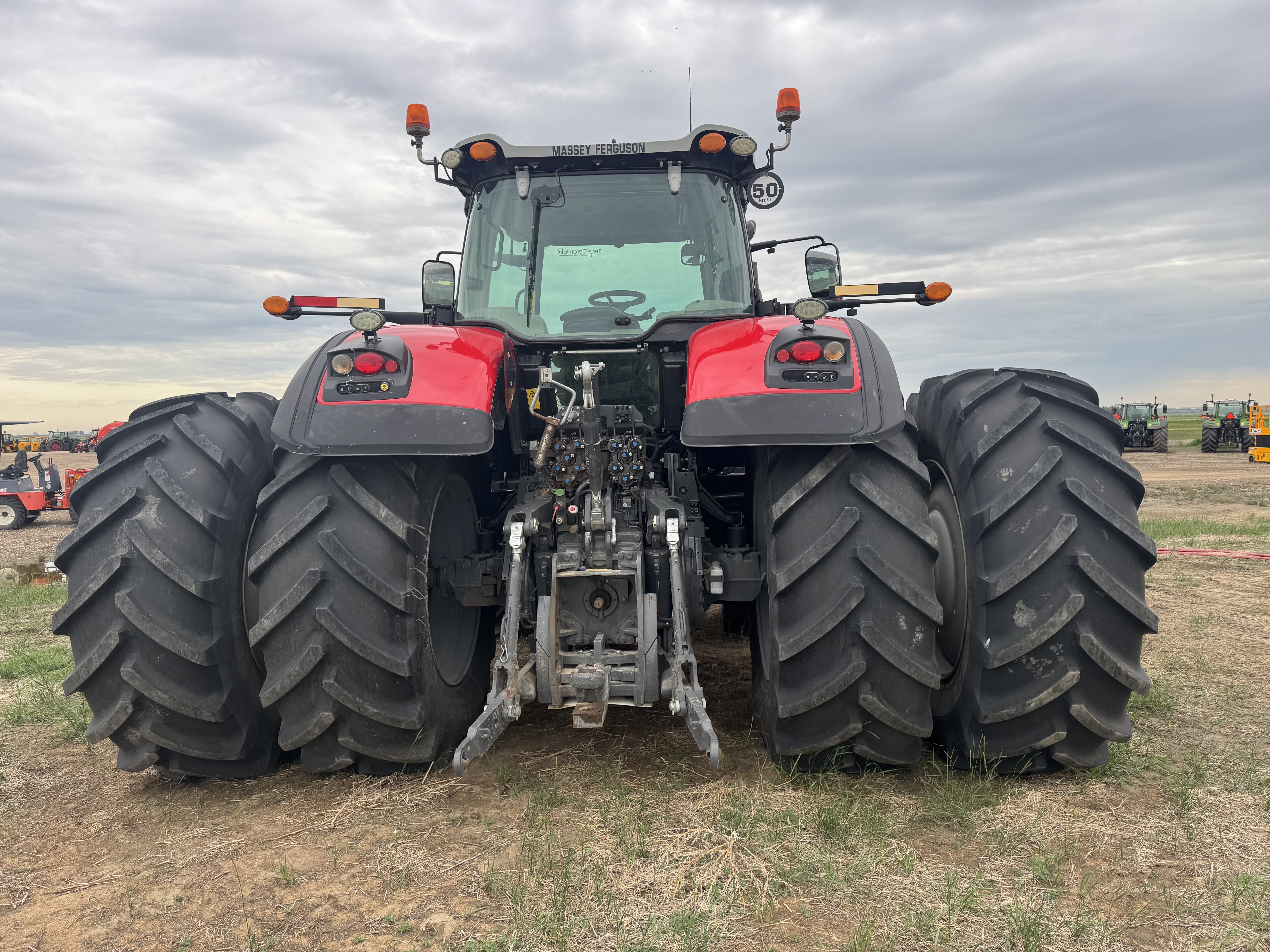 2018 Massey Ferguson 8727 Tractor