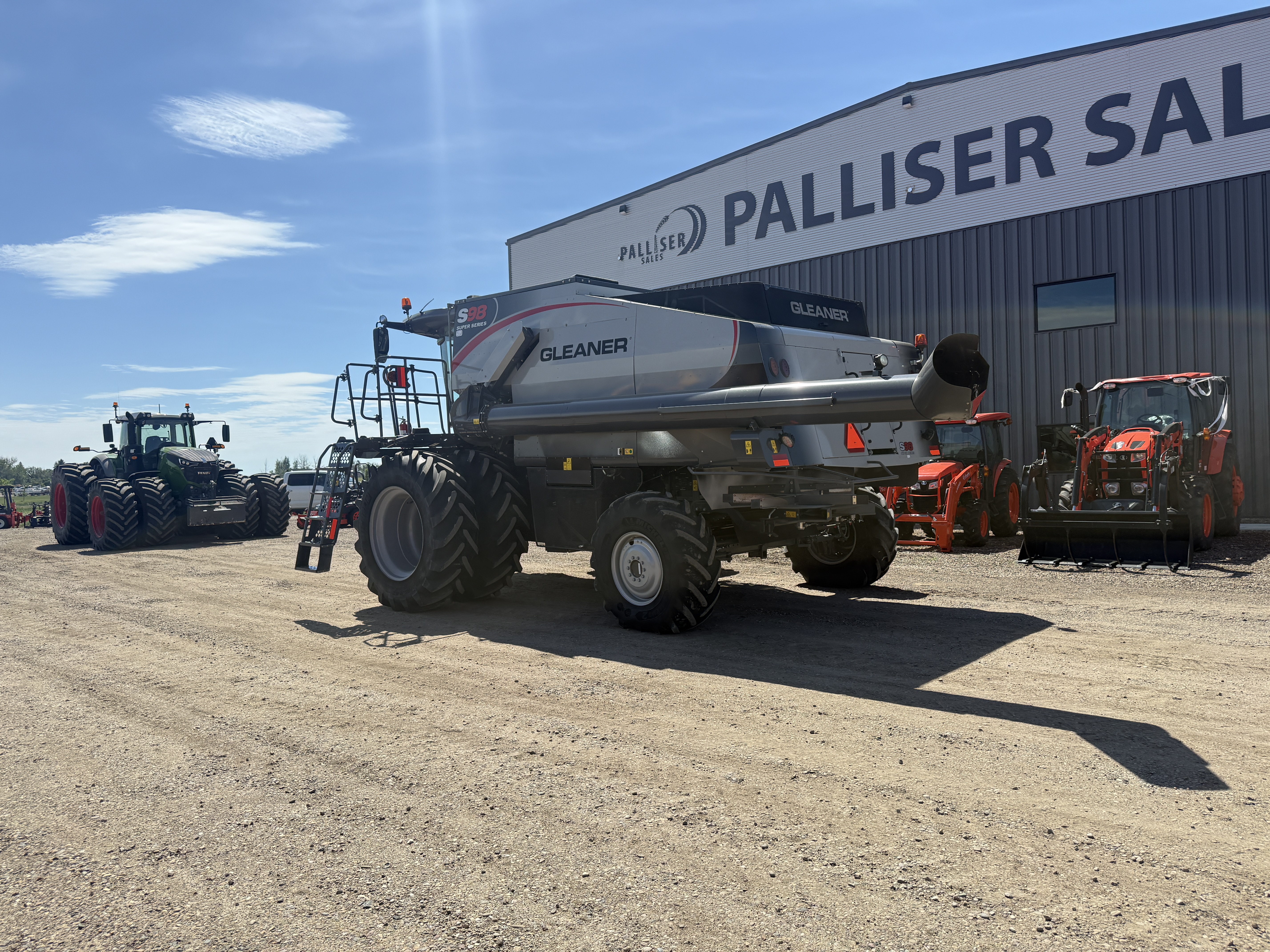 2024 Gleaner GLS98 Combine