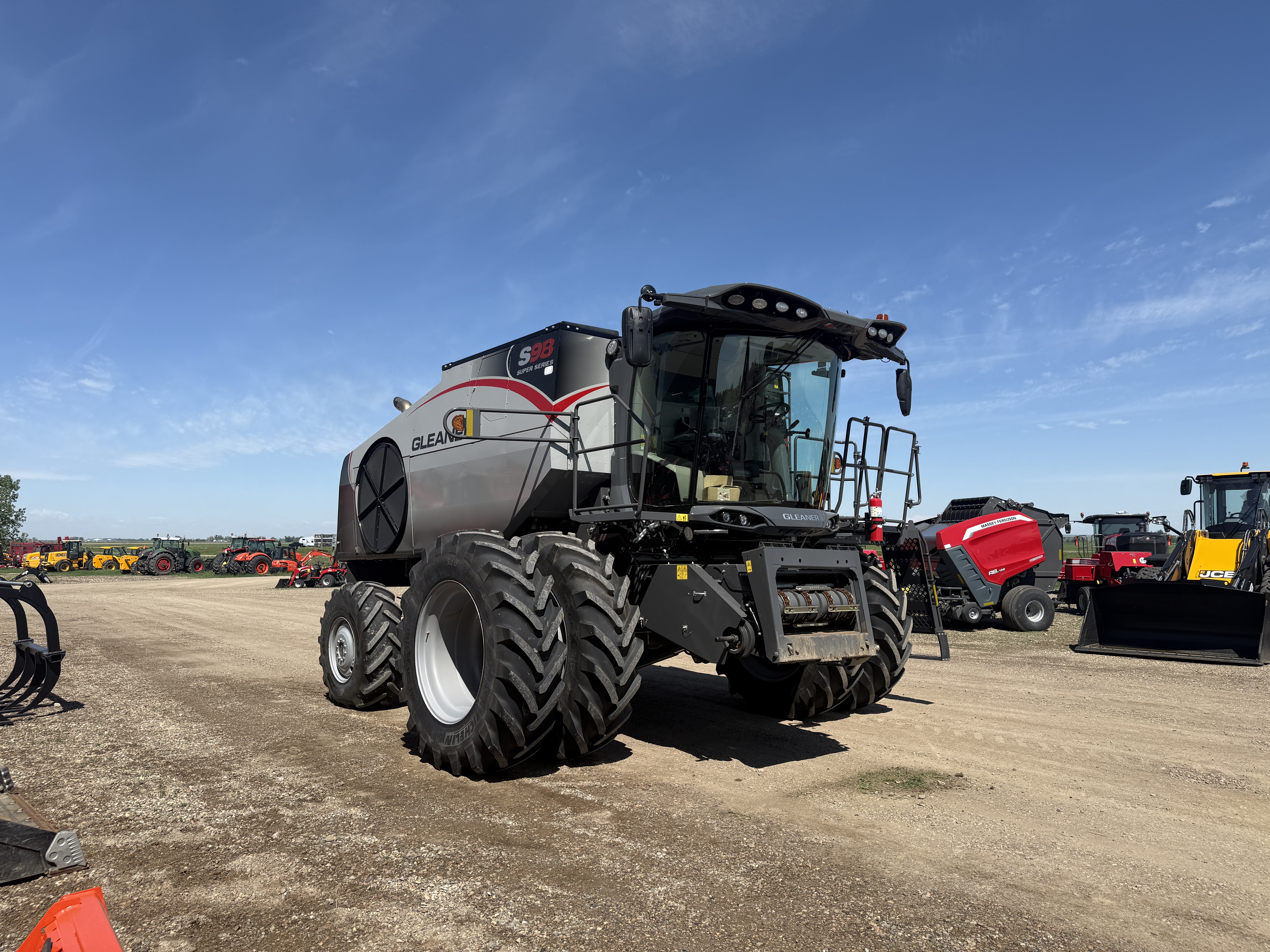 2024 Gleaner GLS98 Combine