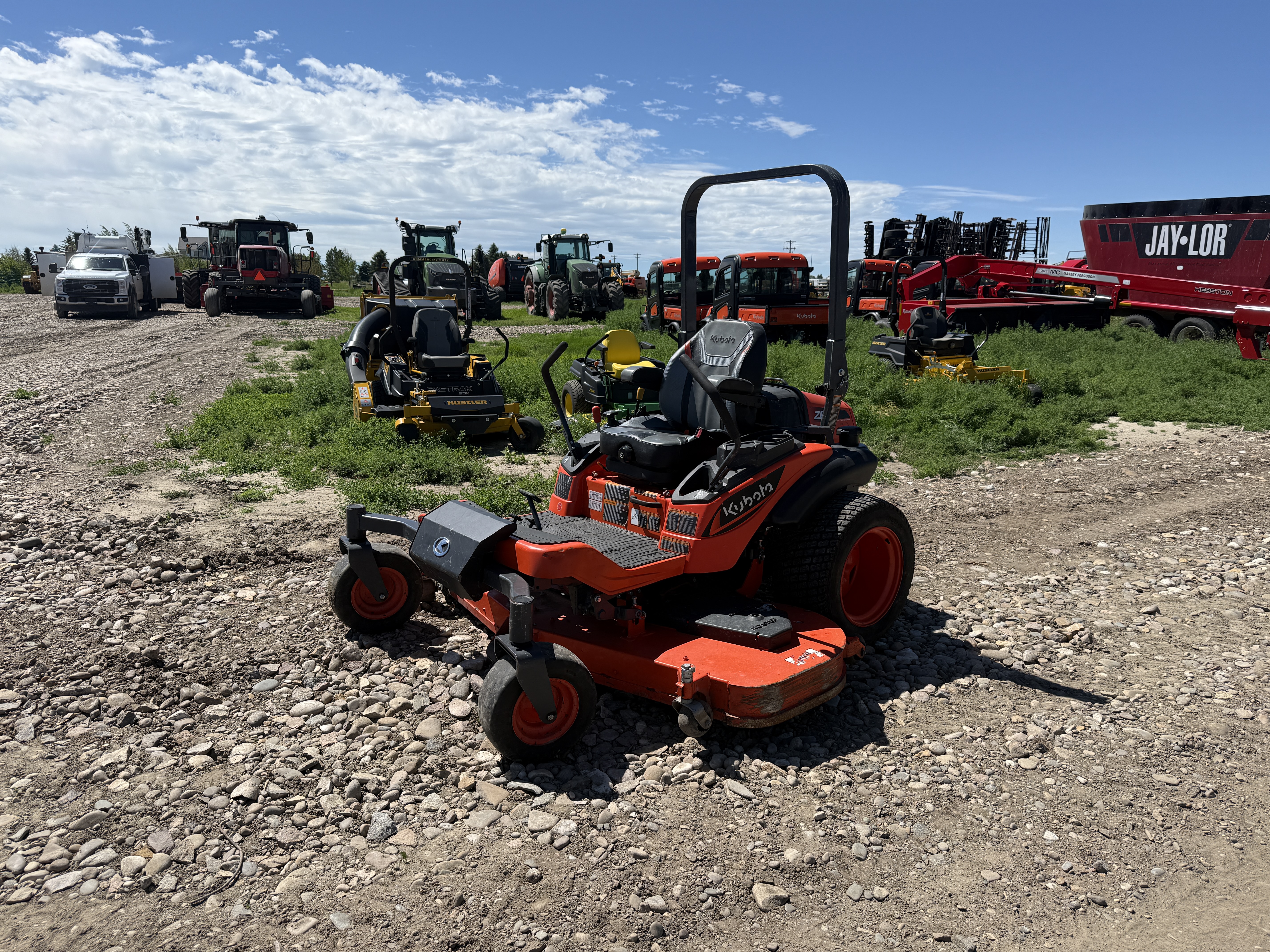 2020 Kubota ZD1211 Mower/Zero Turn
