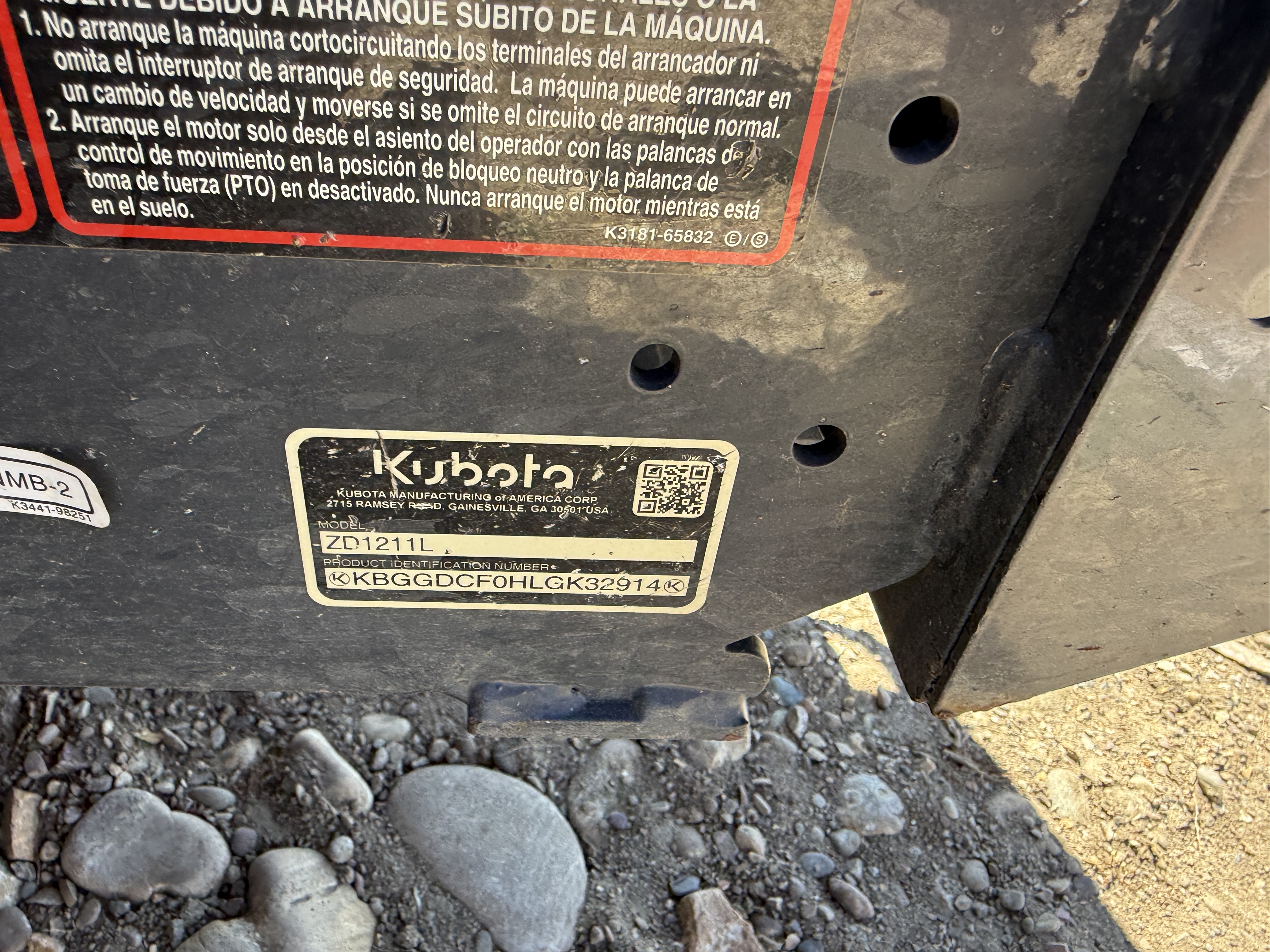 2020 Kubota ZD1211 Mower/Zero Turn