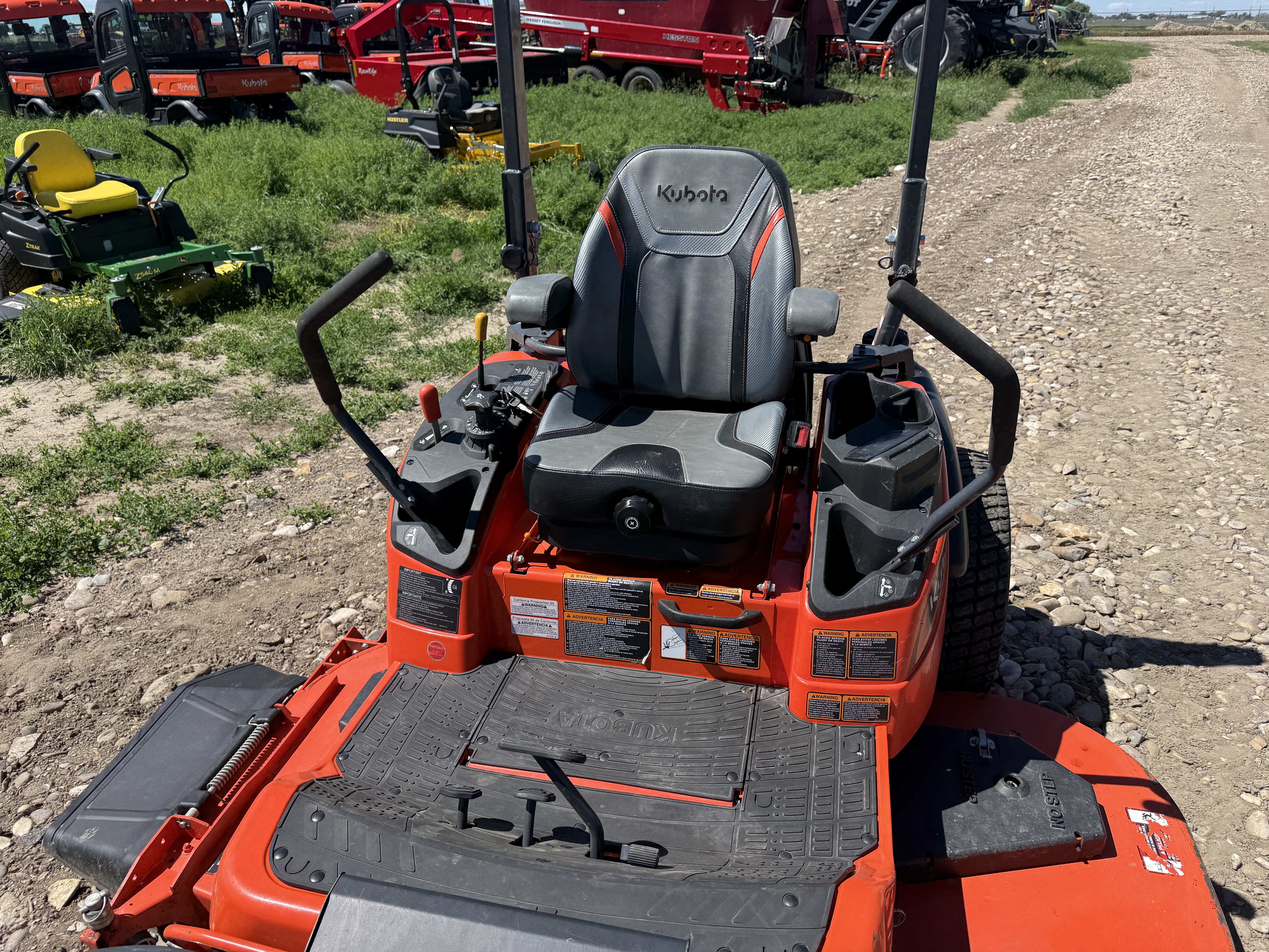 2020 Kubota ZD1211 Mower/Zero Turn