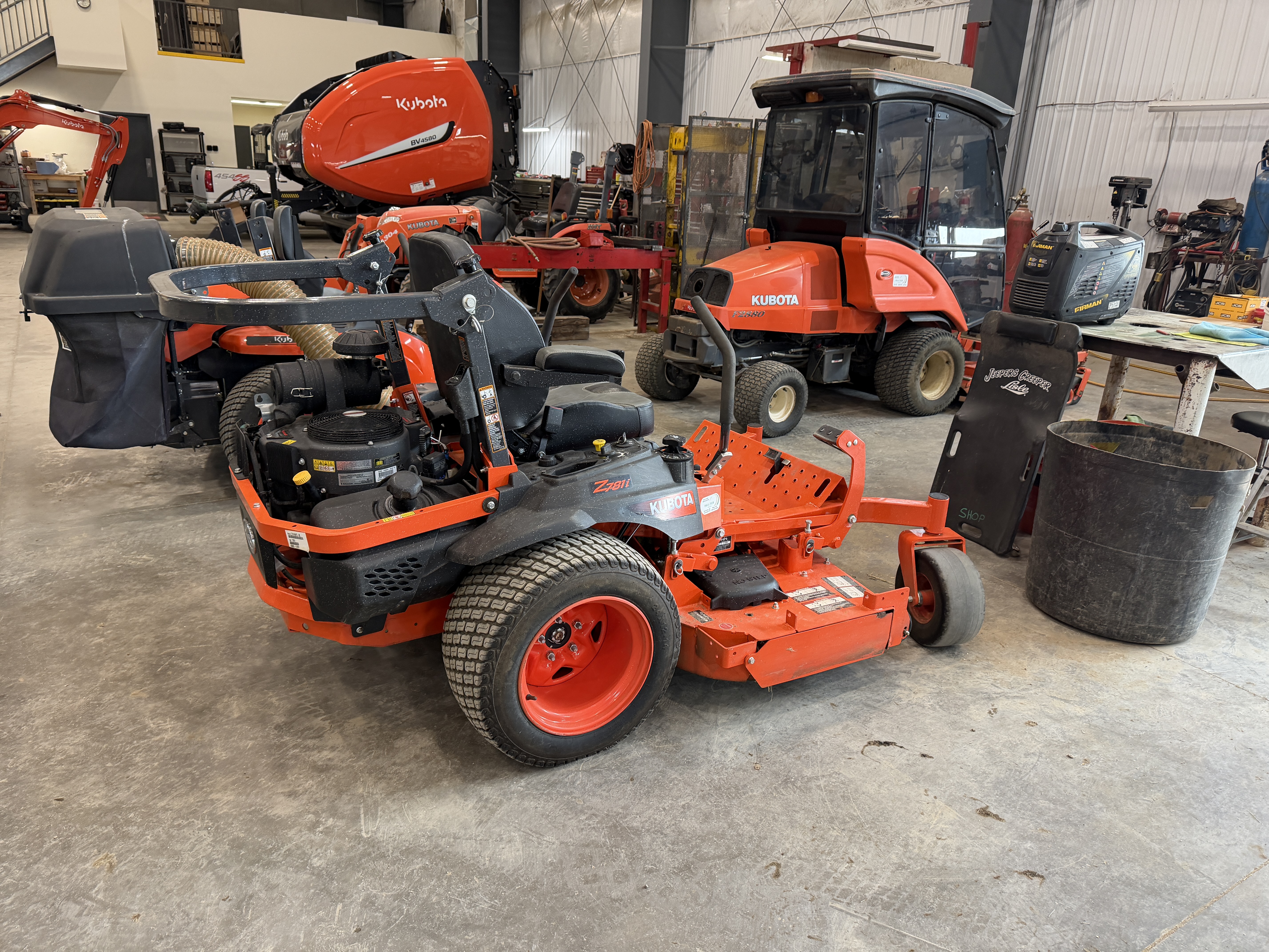 2019 Kubota Z781KWi Mower/Zero Turn