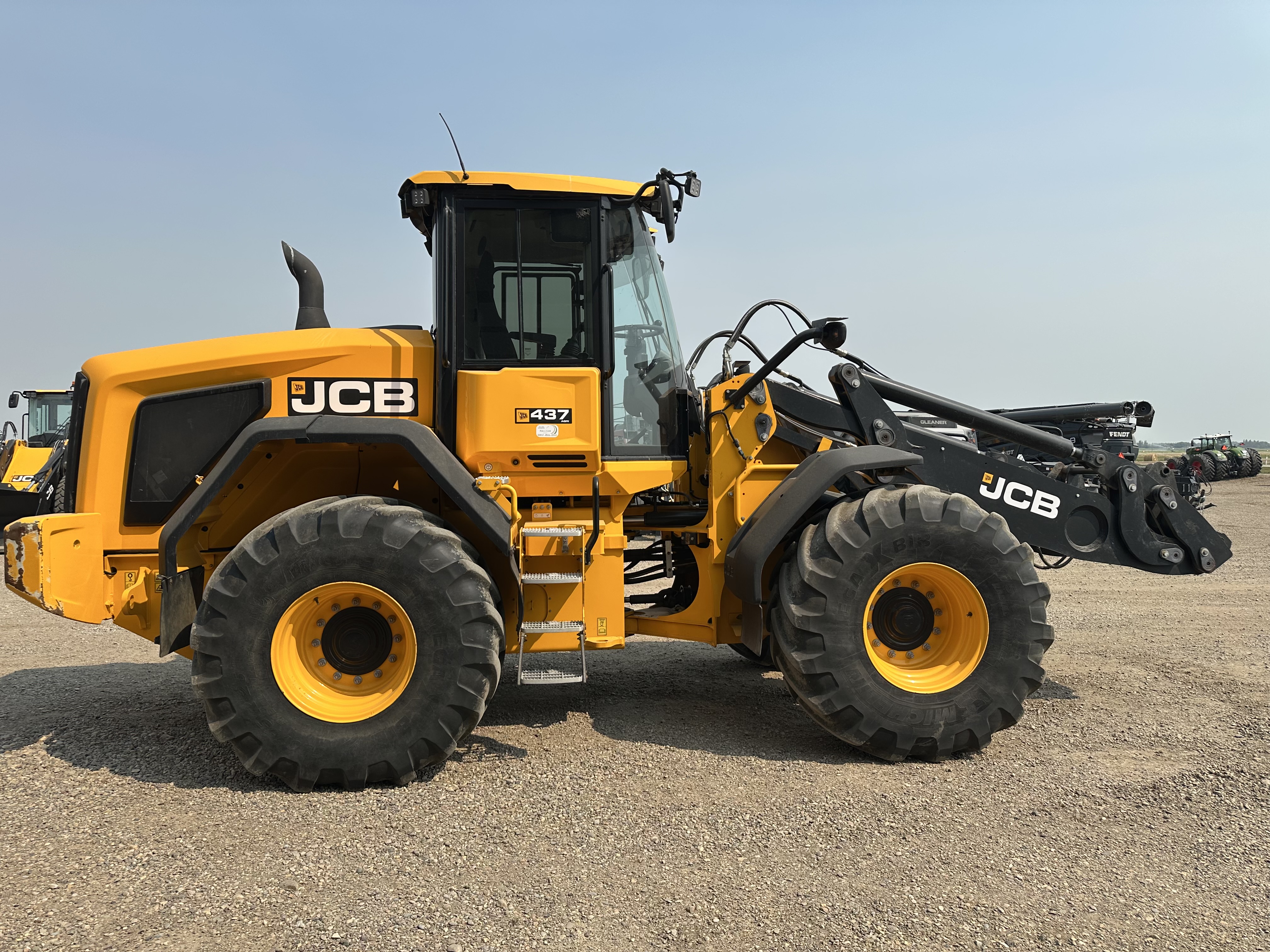 2023 JCB 437HT Wheel Loader