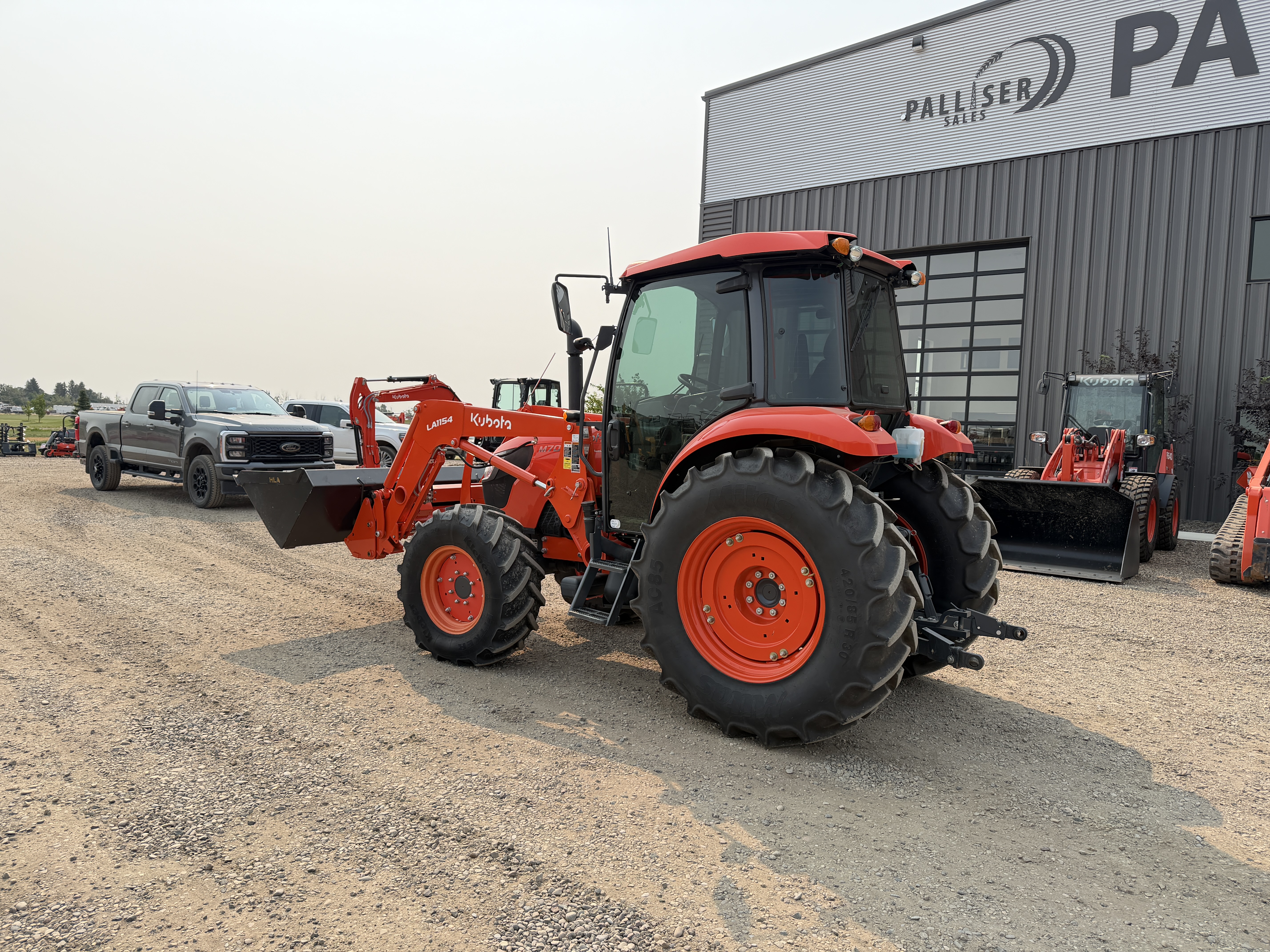 2022 Kubota M7060HDCC12 Tractor
