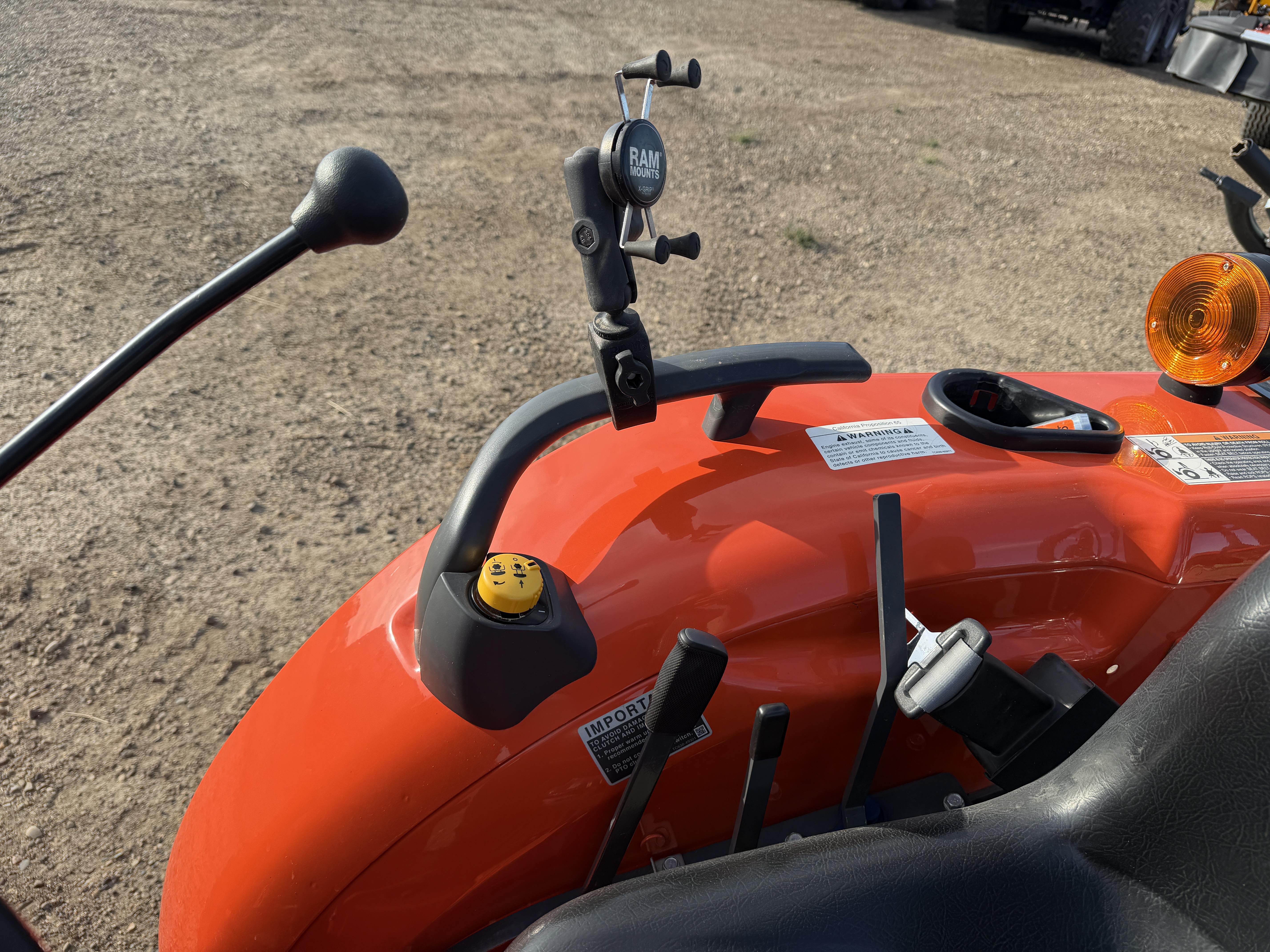 2023 Kubota L3302 Tractor