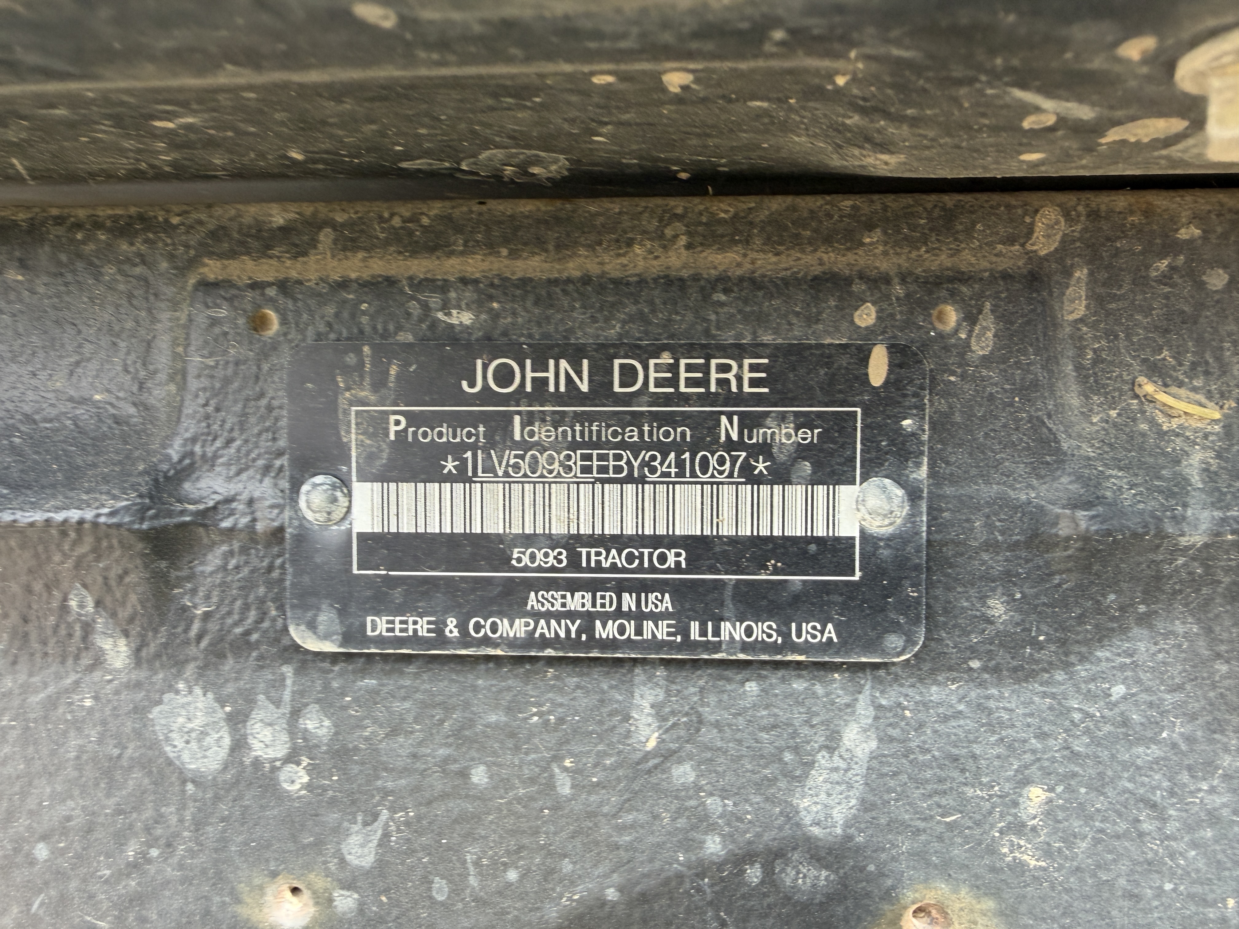 2011 John Deere 5093E Tractor