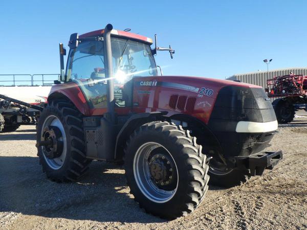 2011 Case MAG210 Tractor