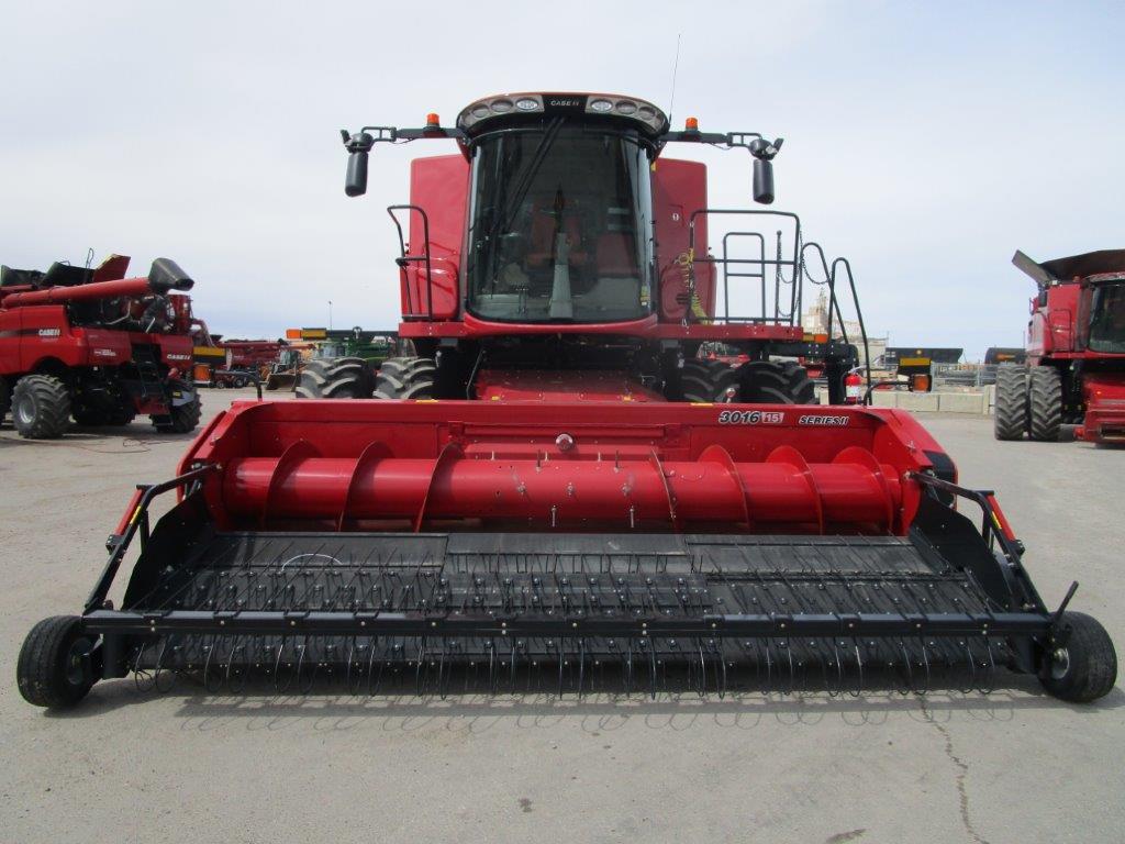 2022 Case 8250 Combine