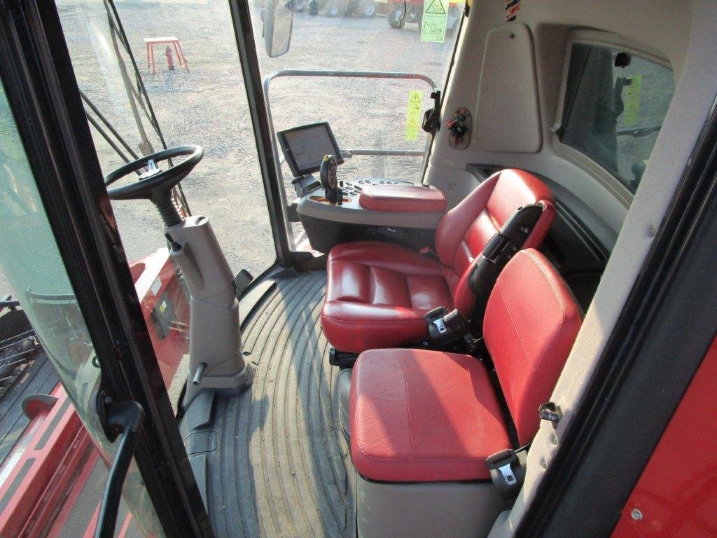 2017 Case 8240 Combine