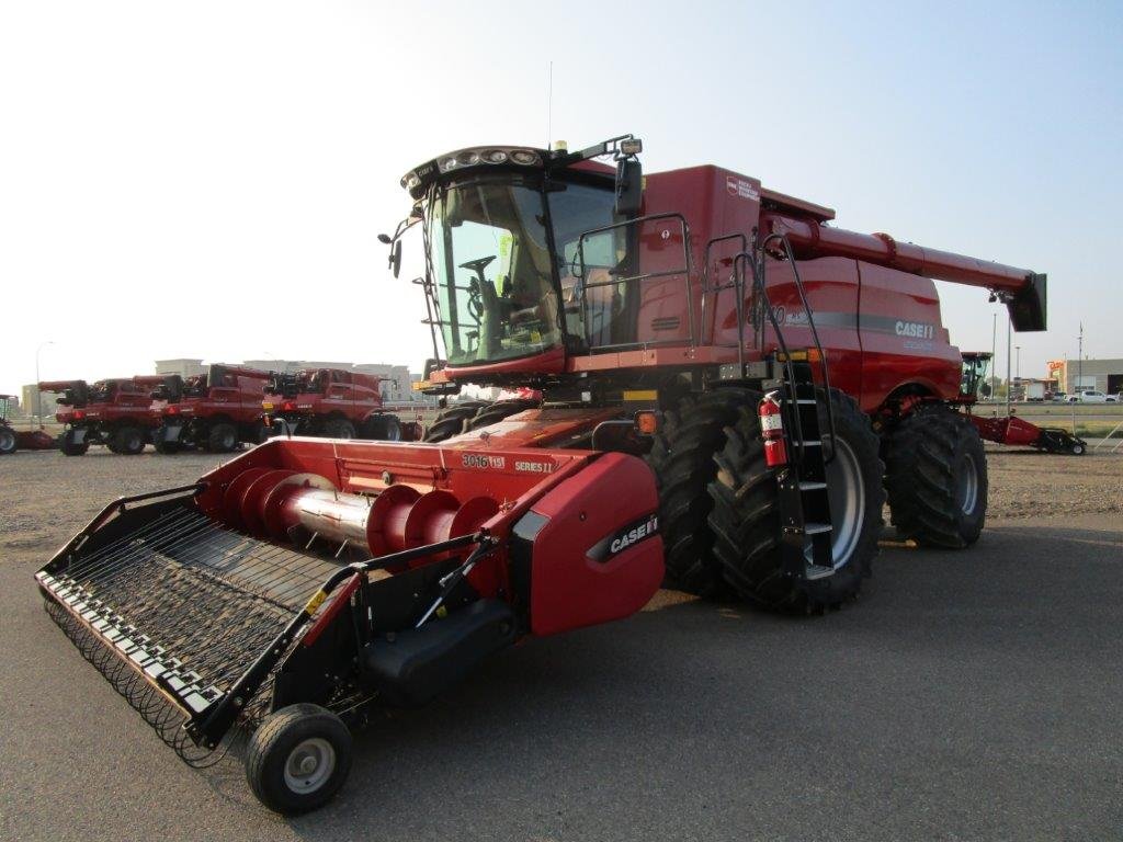2017 Case 8240 Combine