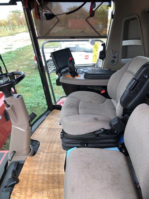 2018 Case 8240 Combine