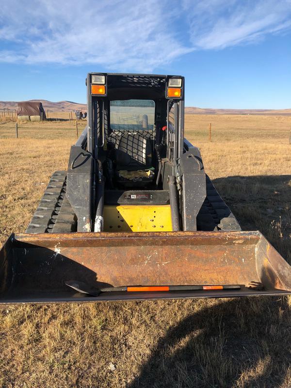 2006 New Holland LT185B Compact Track Loader