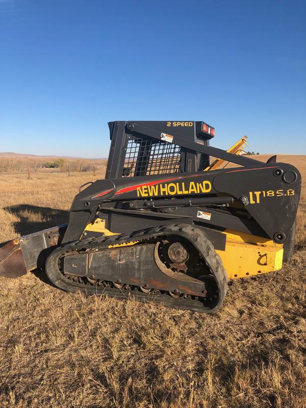 2006 New Holland LT185B Compact Track Loader