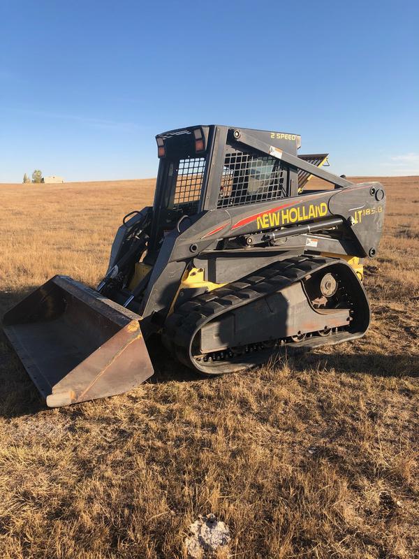 2006 New Holland LT185B Compact Track Loader