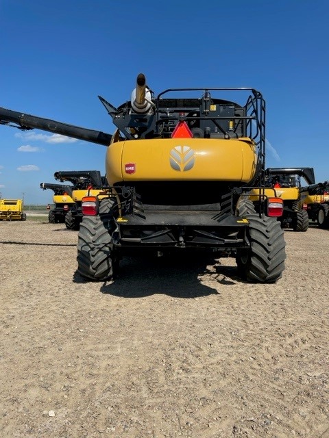 2020 New Holland CR9.90 Combine