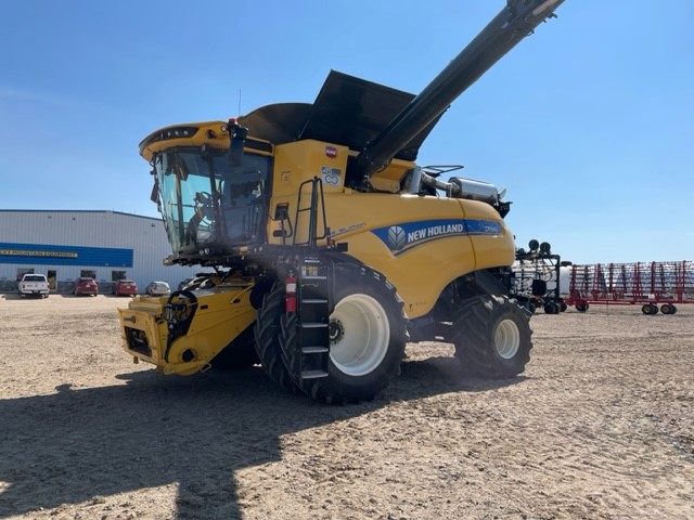 2020 New Holland CR9.90 Combine