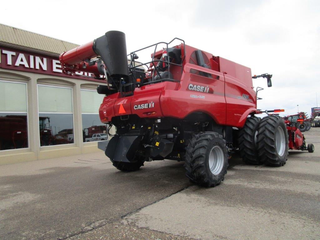 2020 Case 8250 Combine